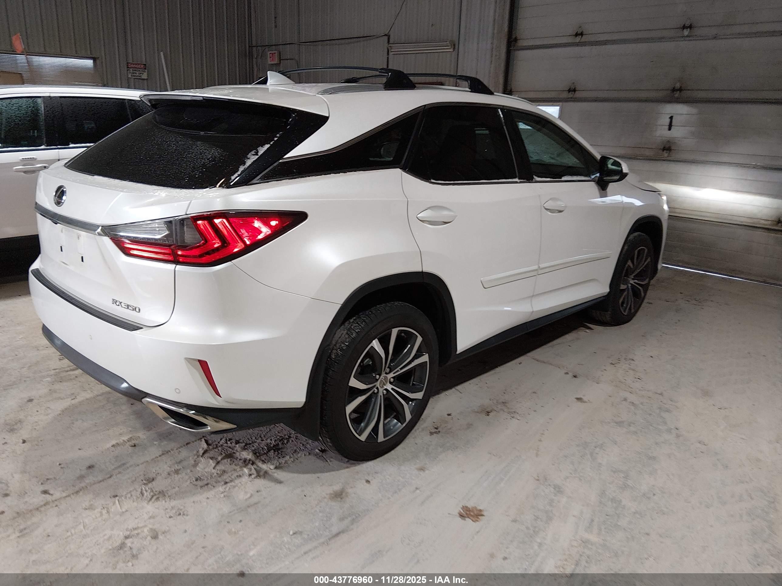 LEXUS RX image 4