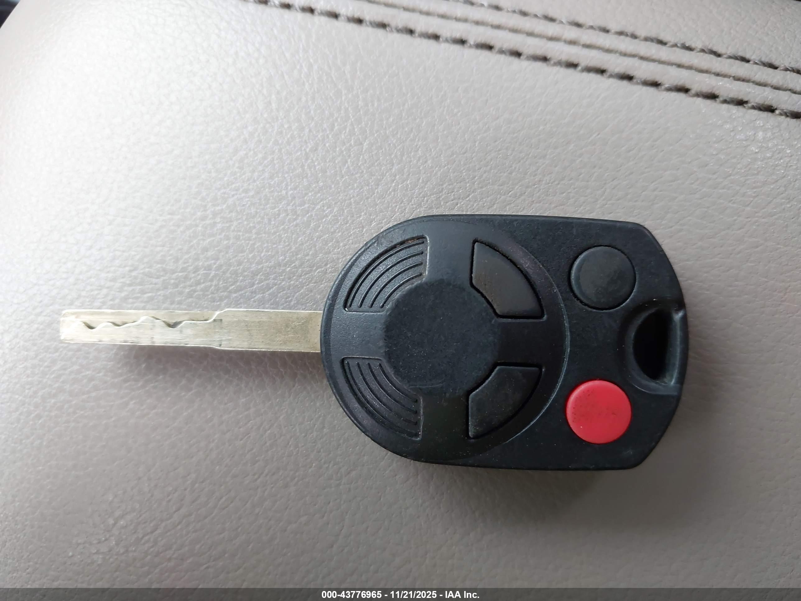 FORD ESCAPE image 11