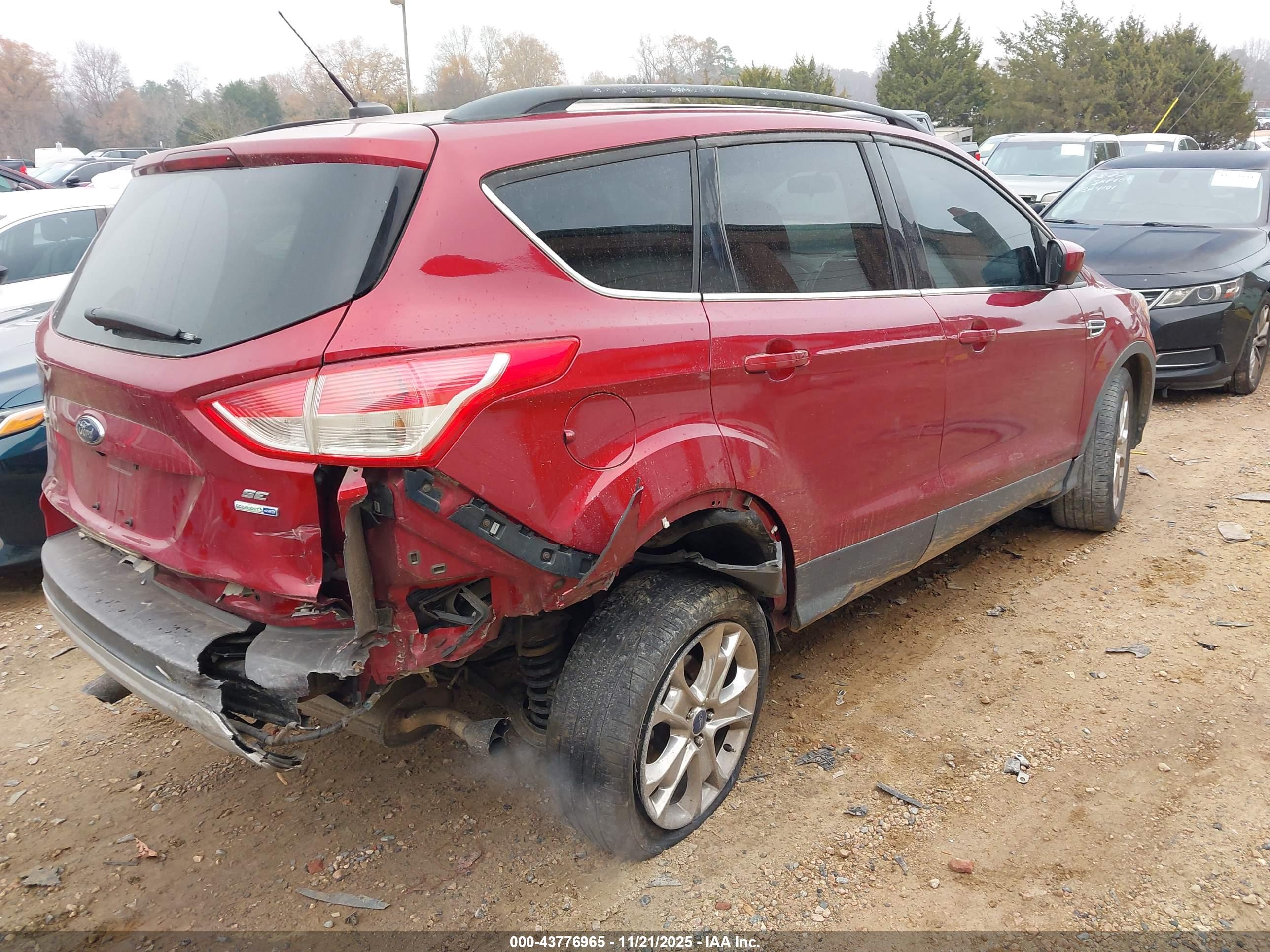FORD ESCAPE image 4