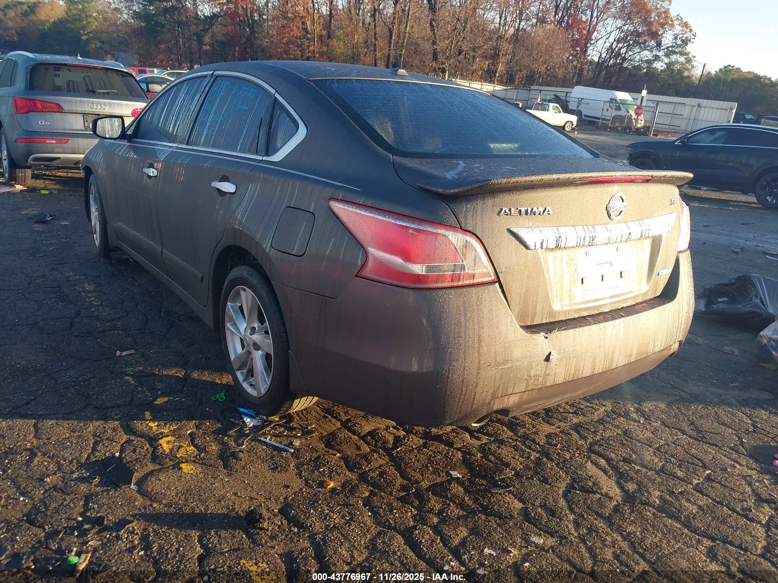 NISSAN ALTIMA image 3