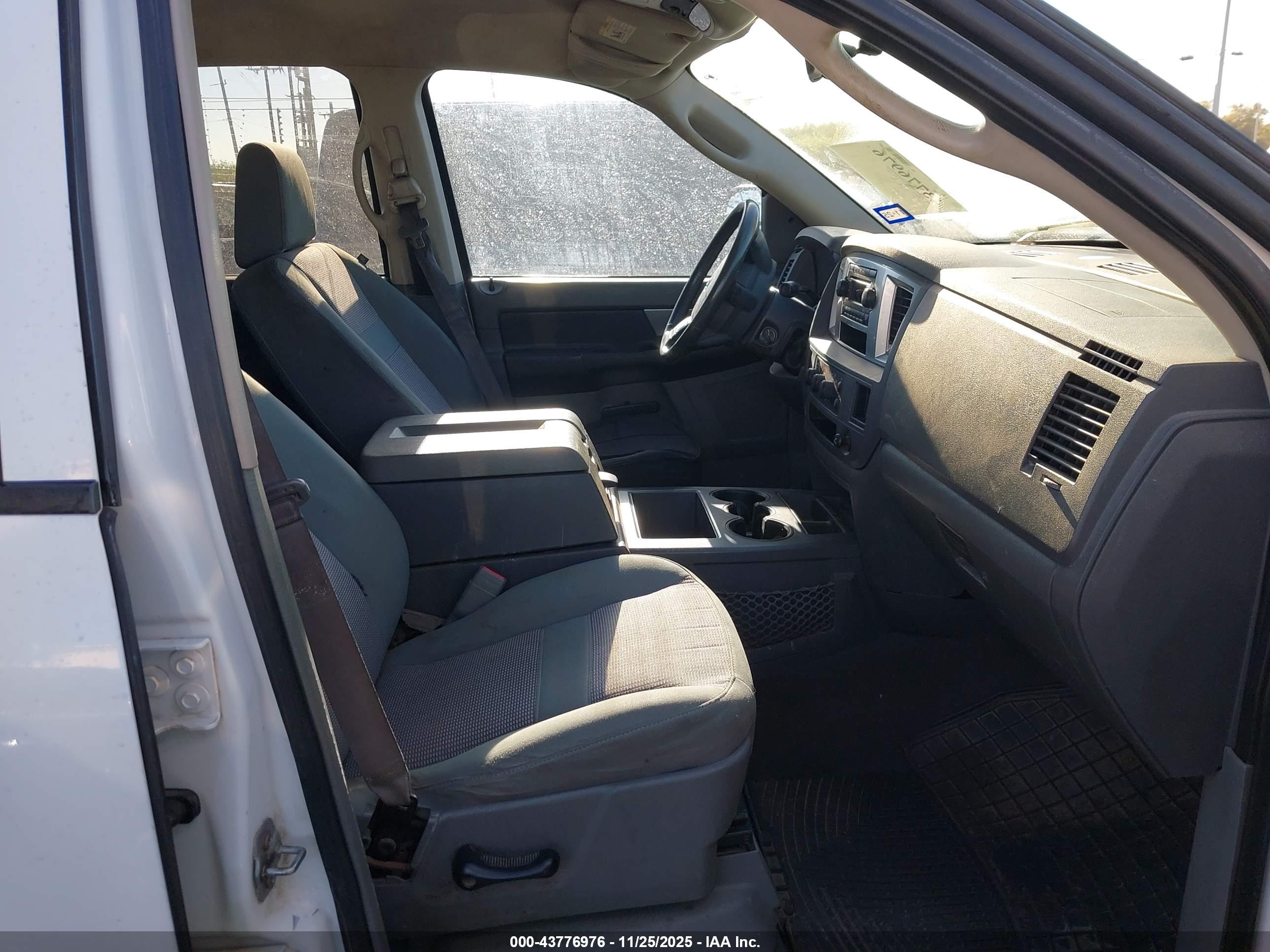 DODGE RAM image 5