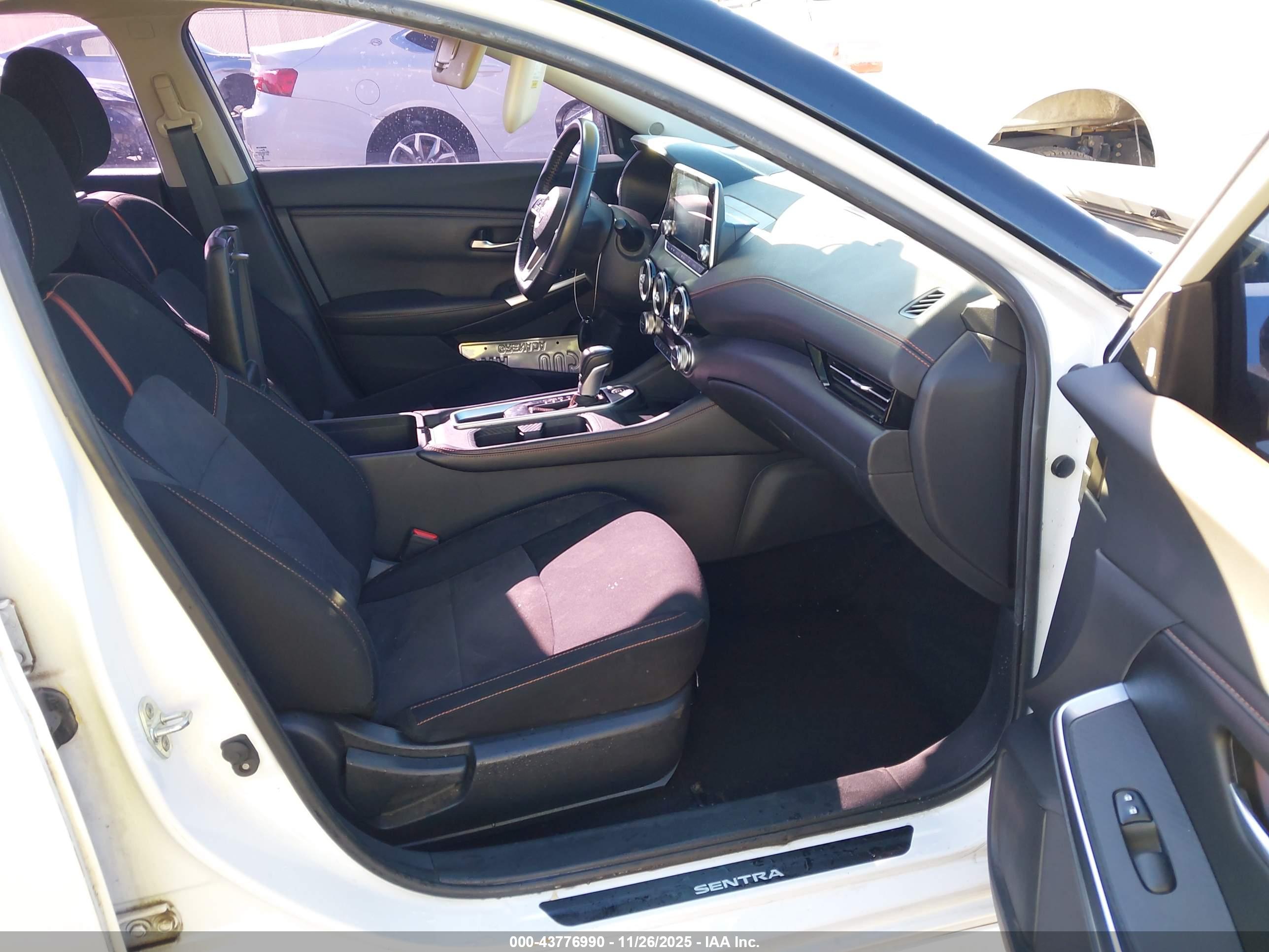 NISSAN SENTRA image 5
