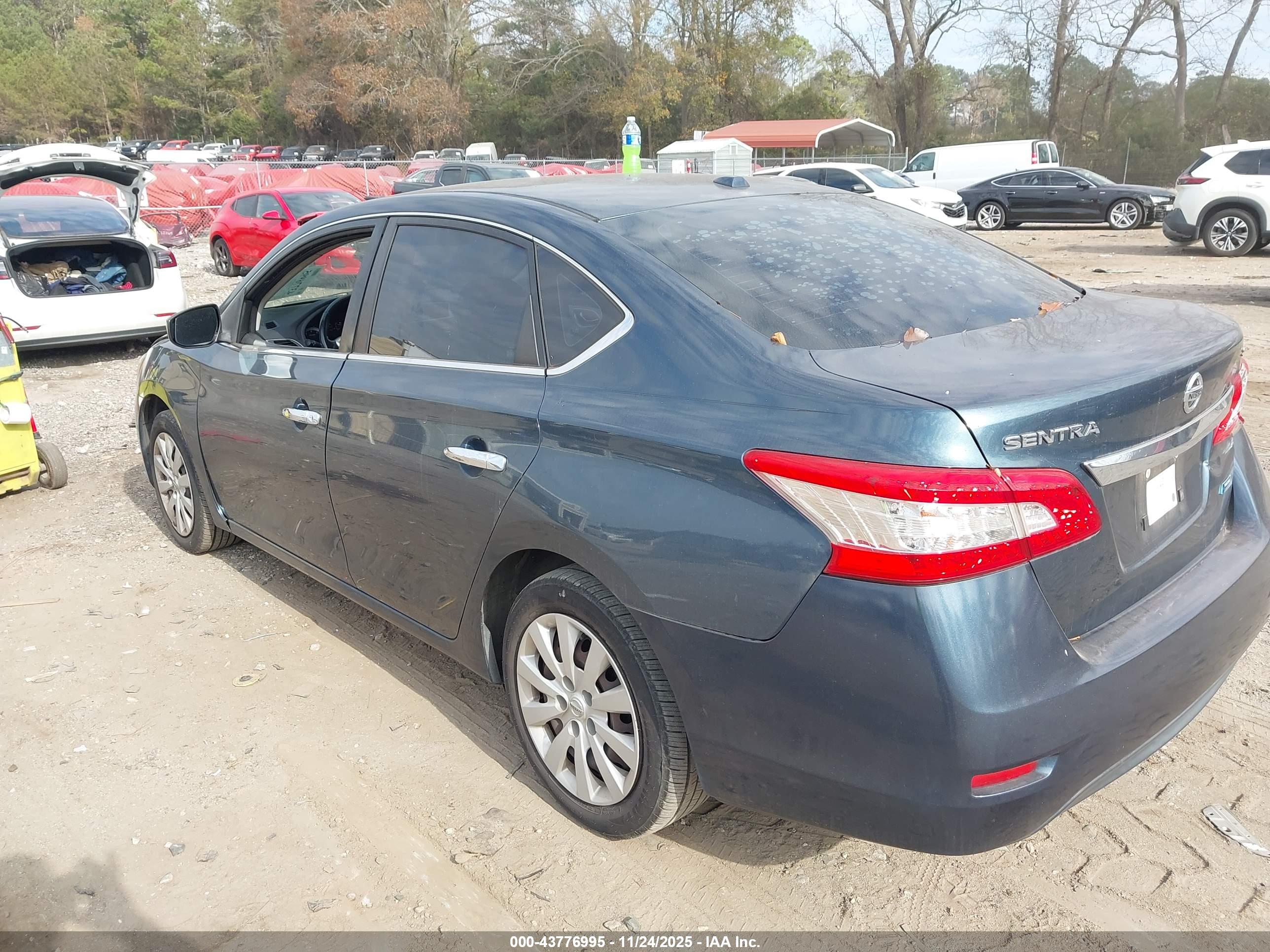 NISSAN SENTRA image 3