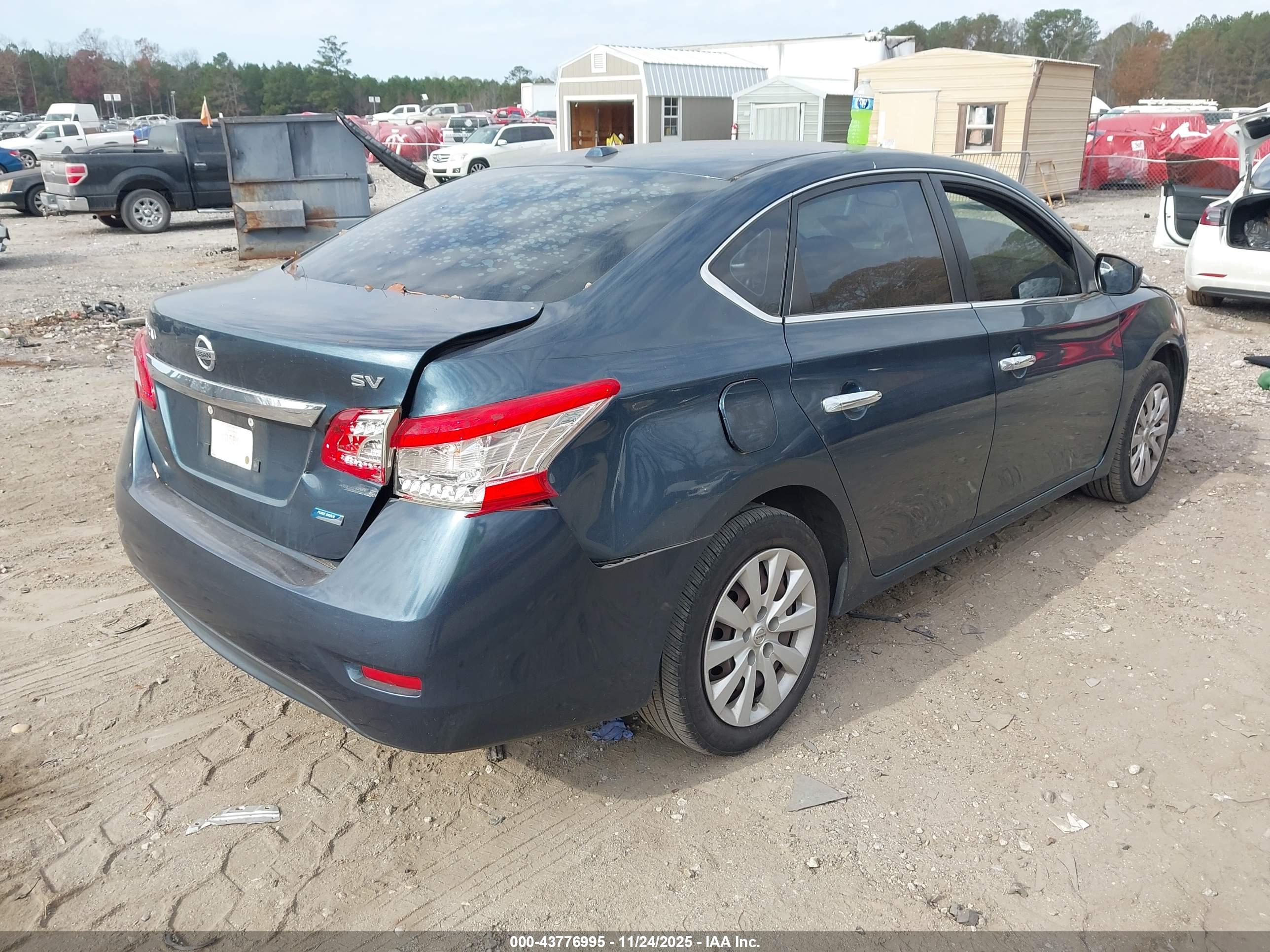 NISSAN SENTRA image 4