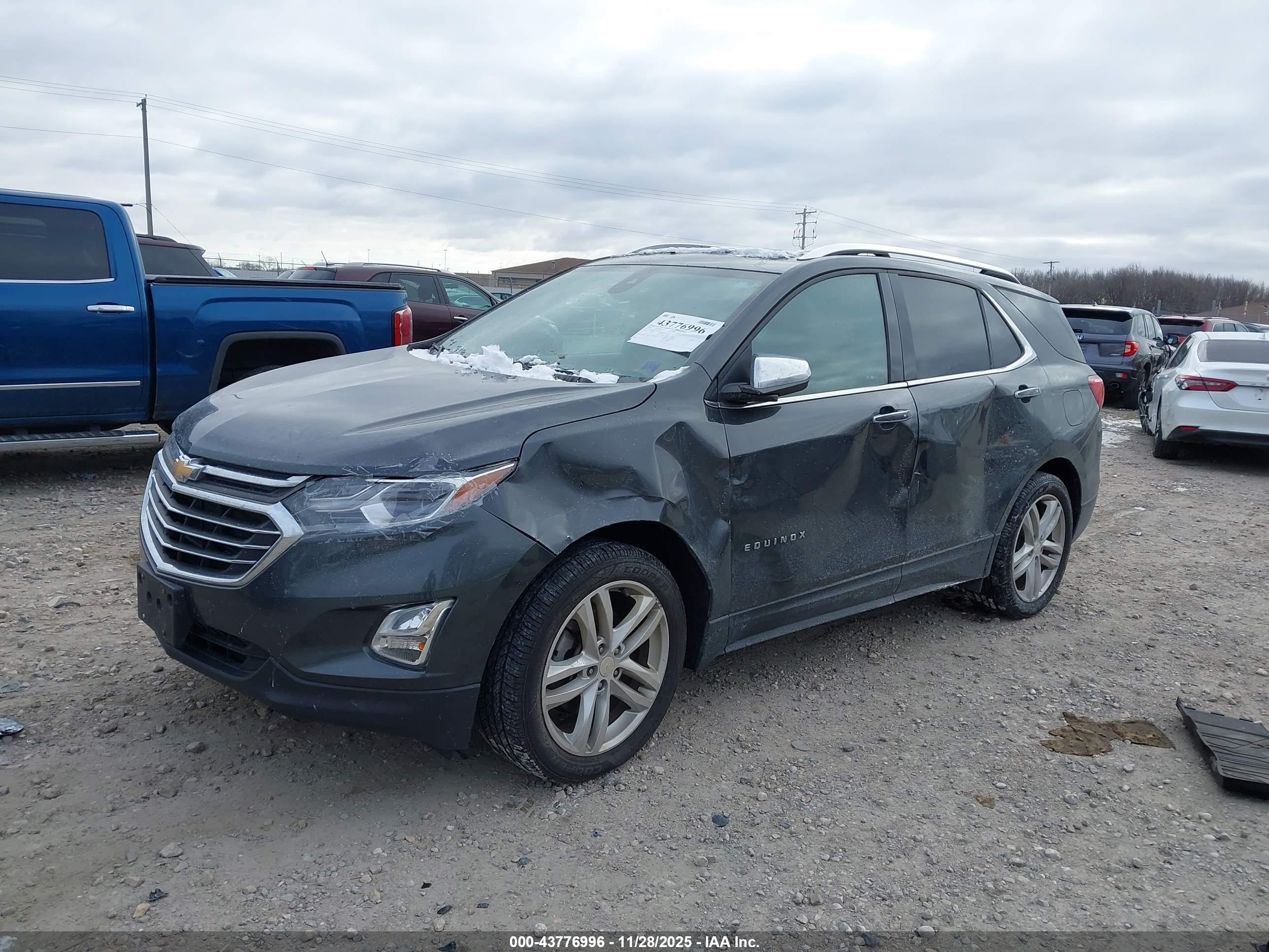 CHEVROLET EQUINOX image 2