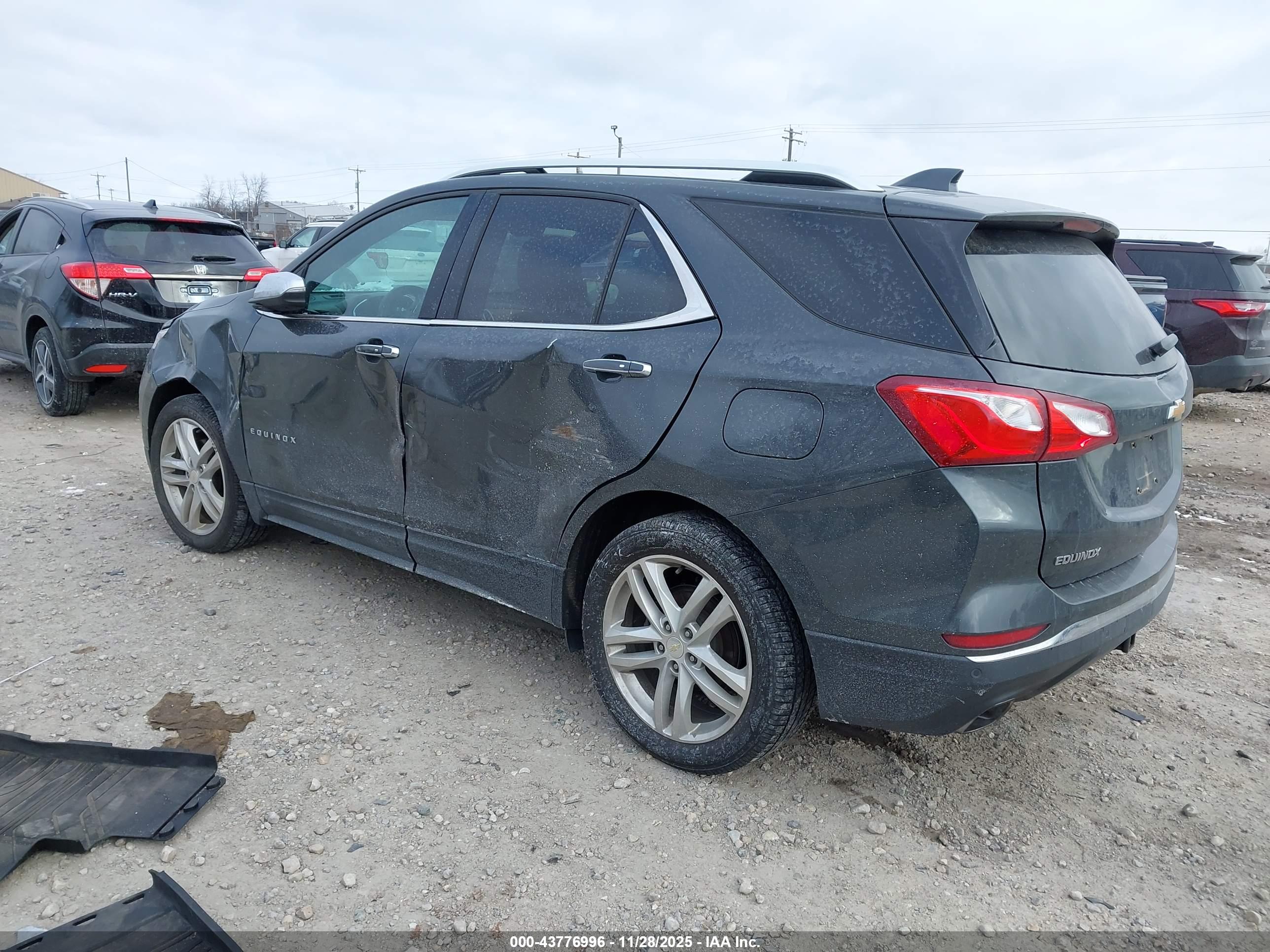 CHEVROLET EQUINOX image 3