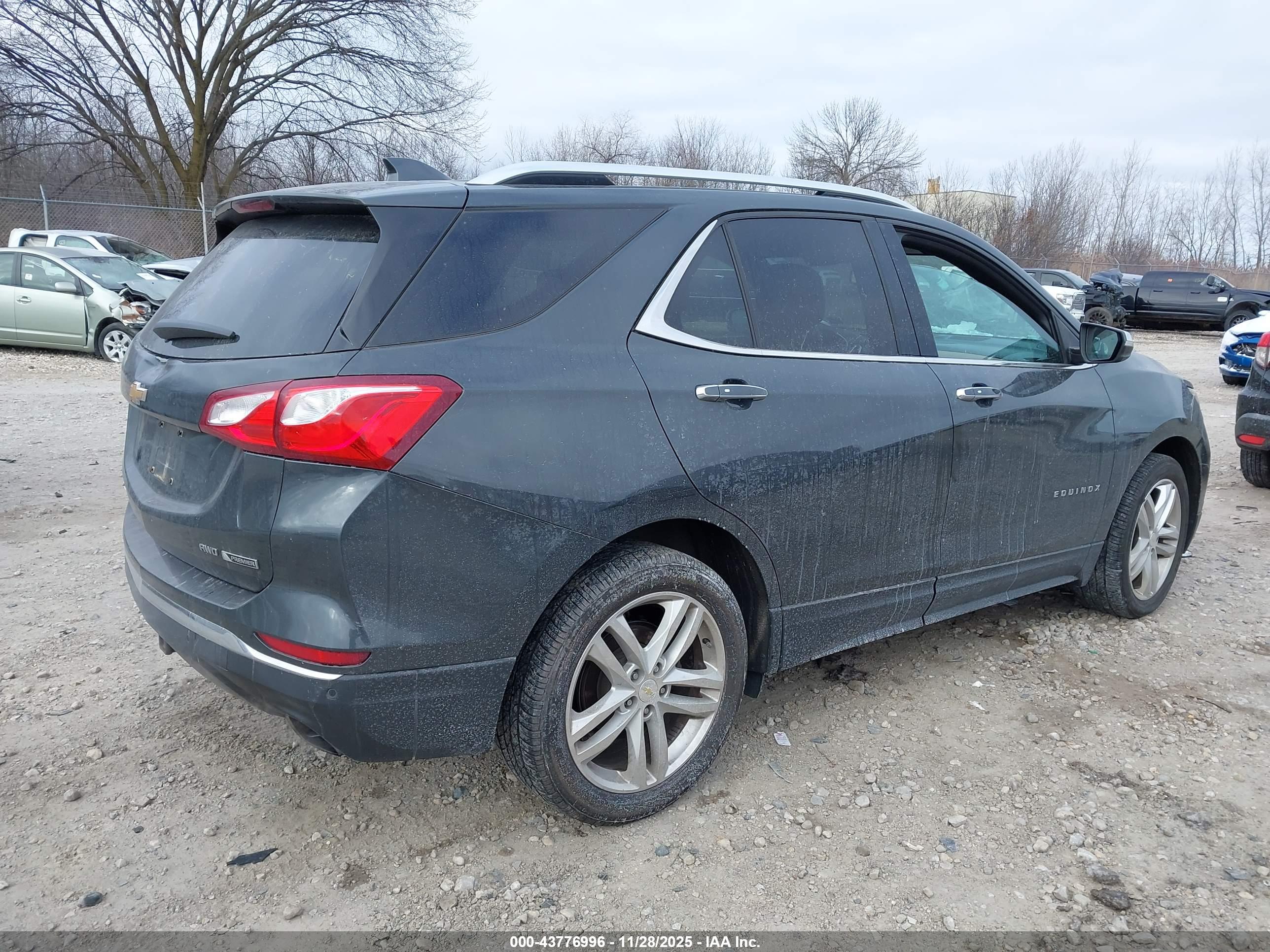 CHEVROLET EQUINOX image 4