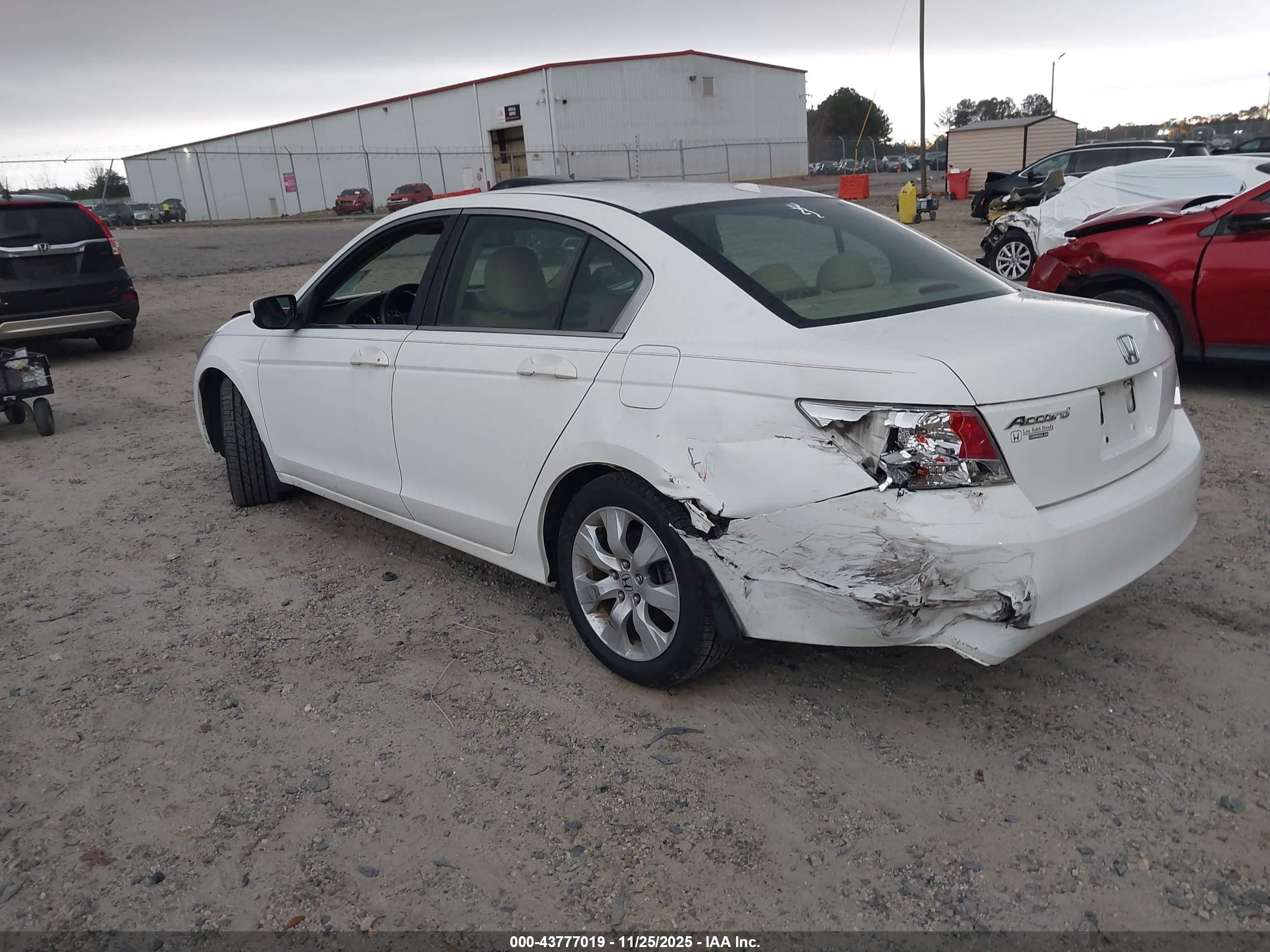 HONDA ACCORD image 3