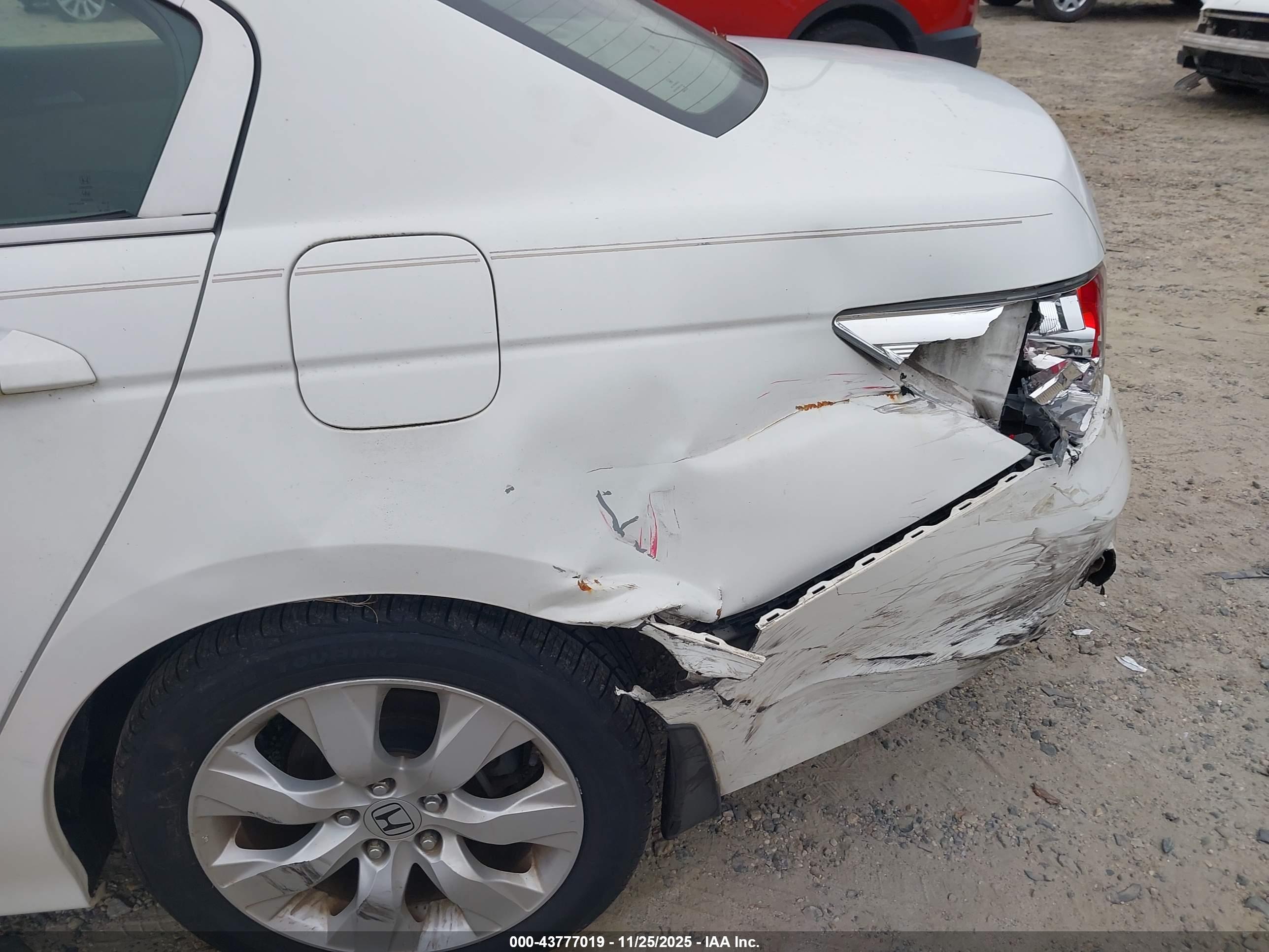 HONDA ACCORD image 6