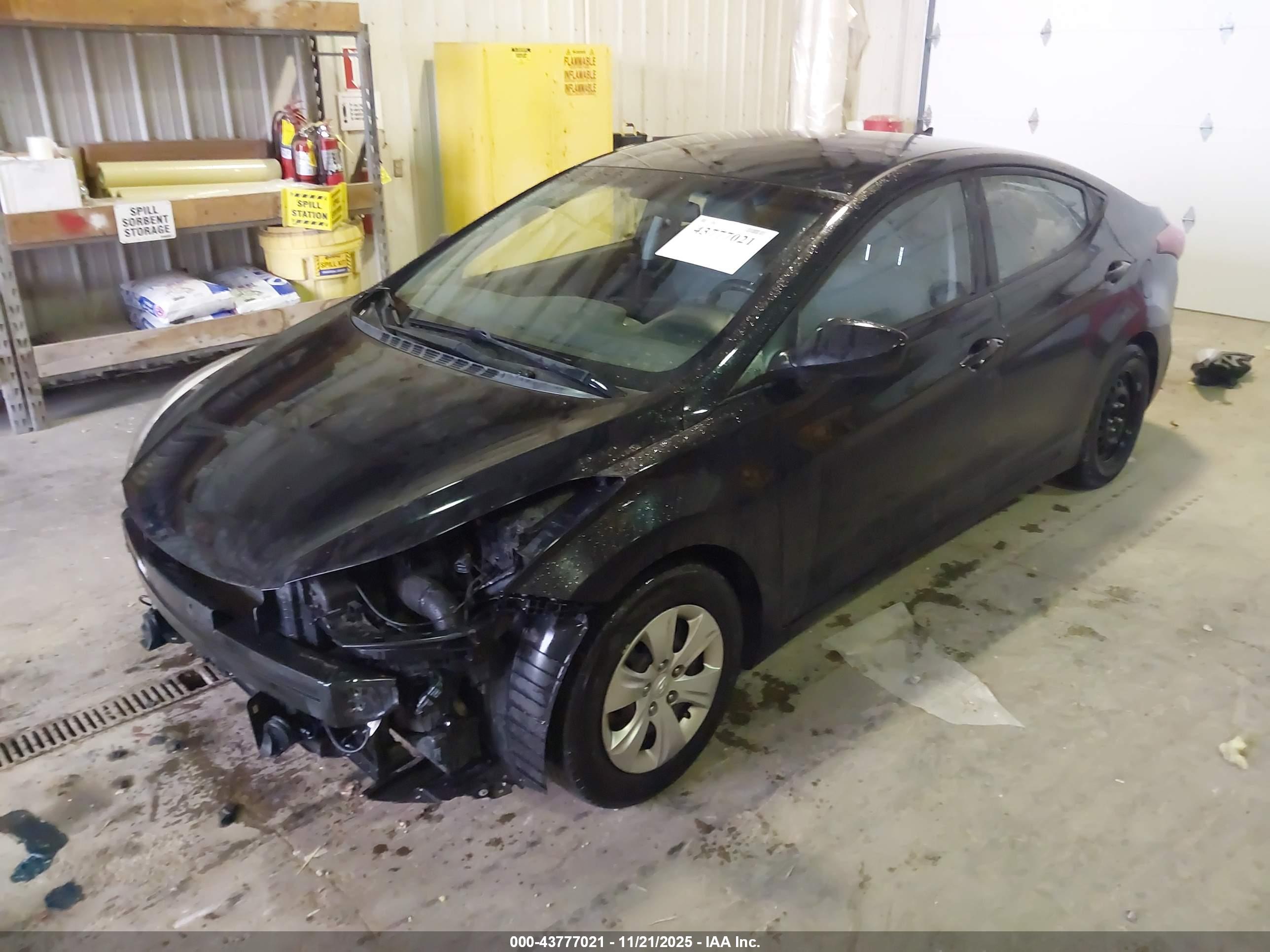 HYUNDAI ELANTRA image 2