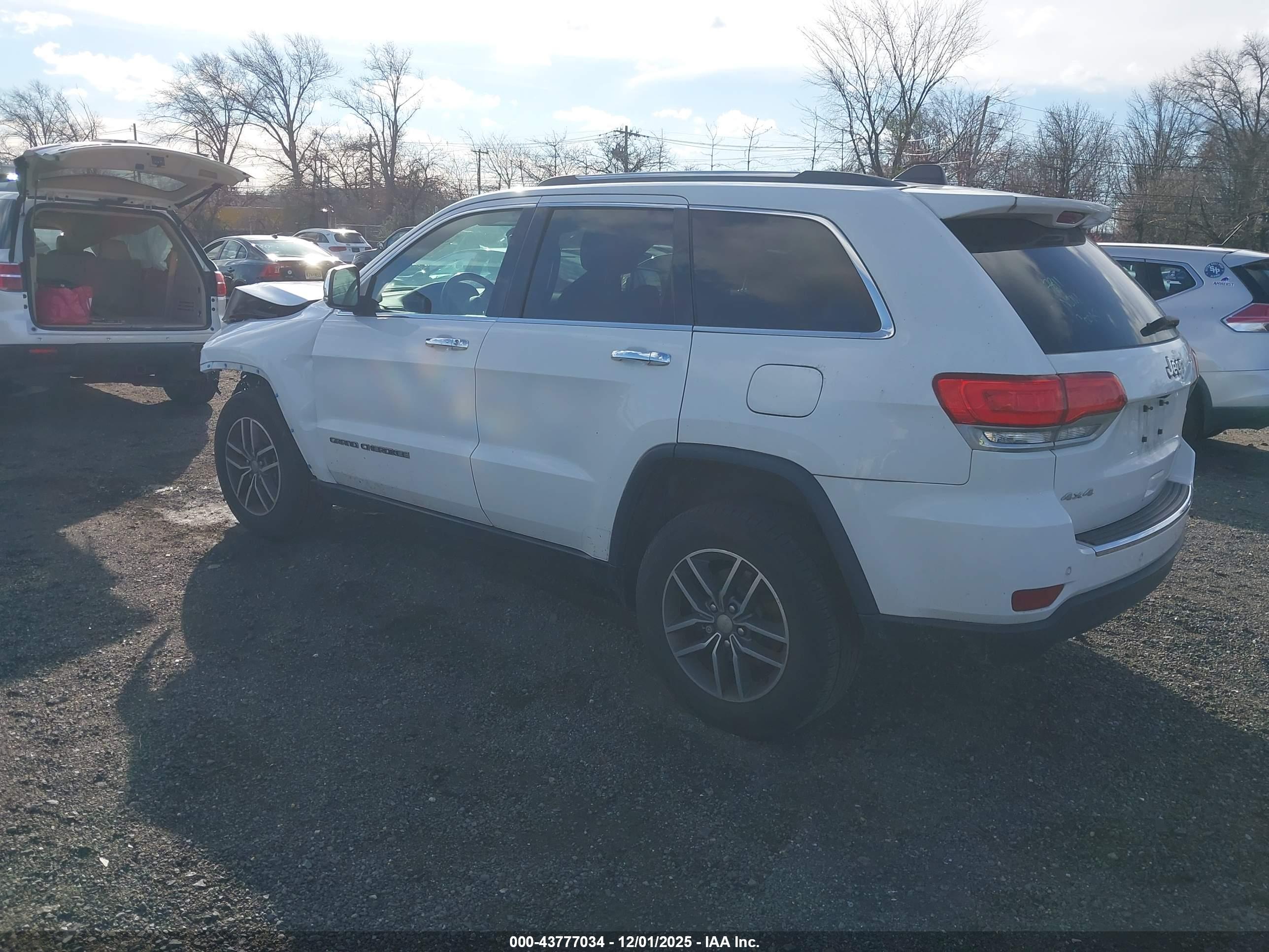 JEEP GRAND image 3