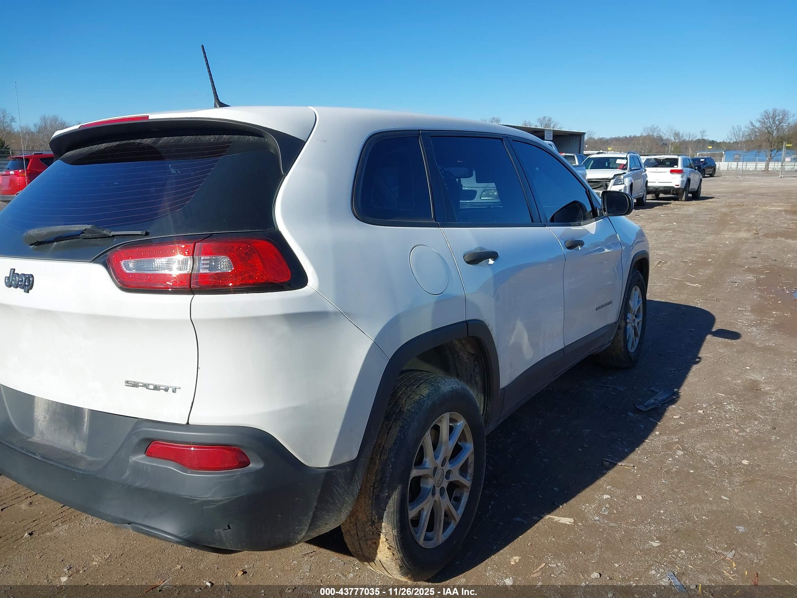 JEEP CHEROKEE image 4