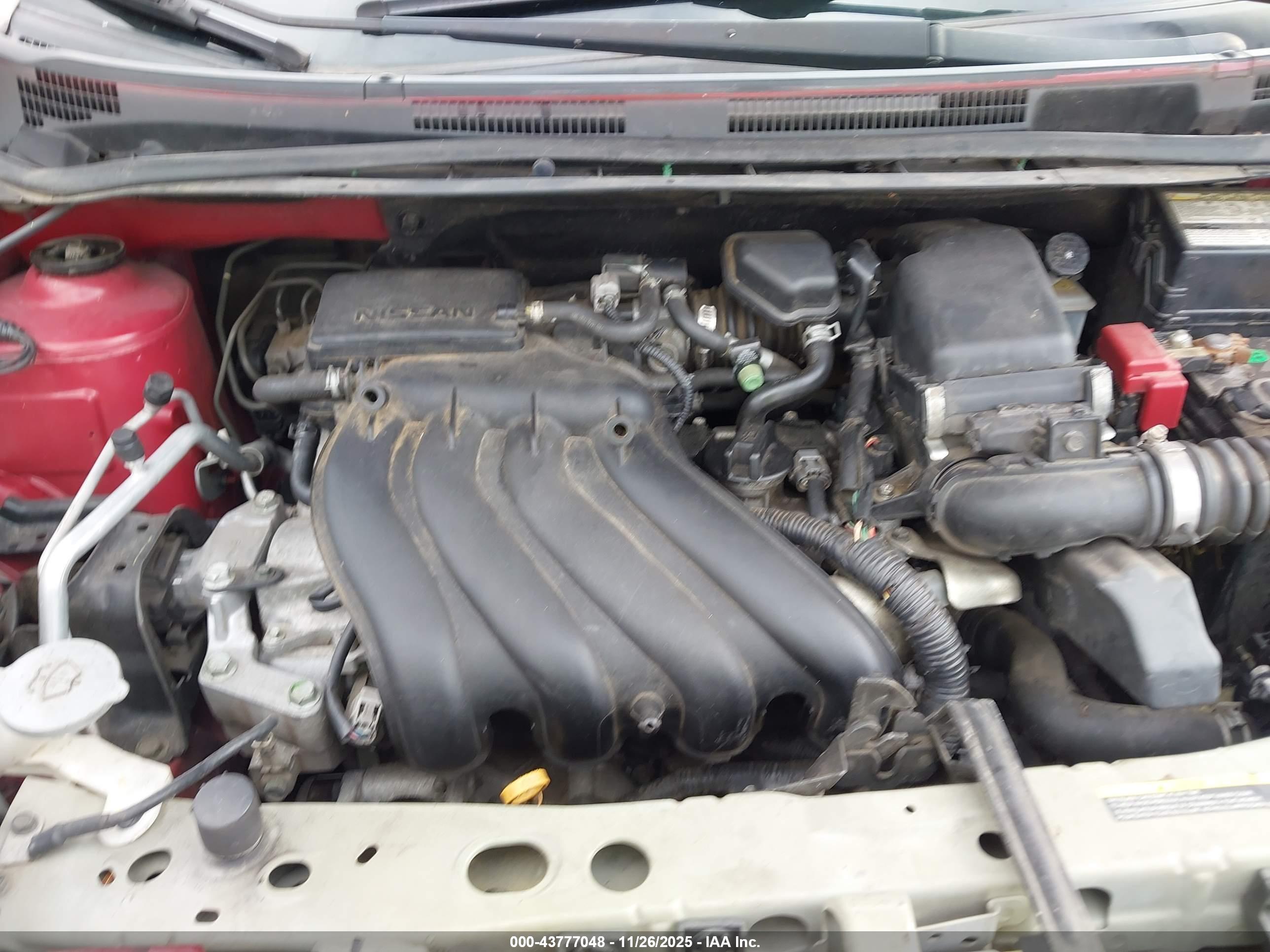 NISSAN VERSA image 10