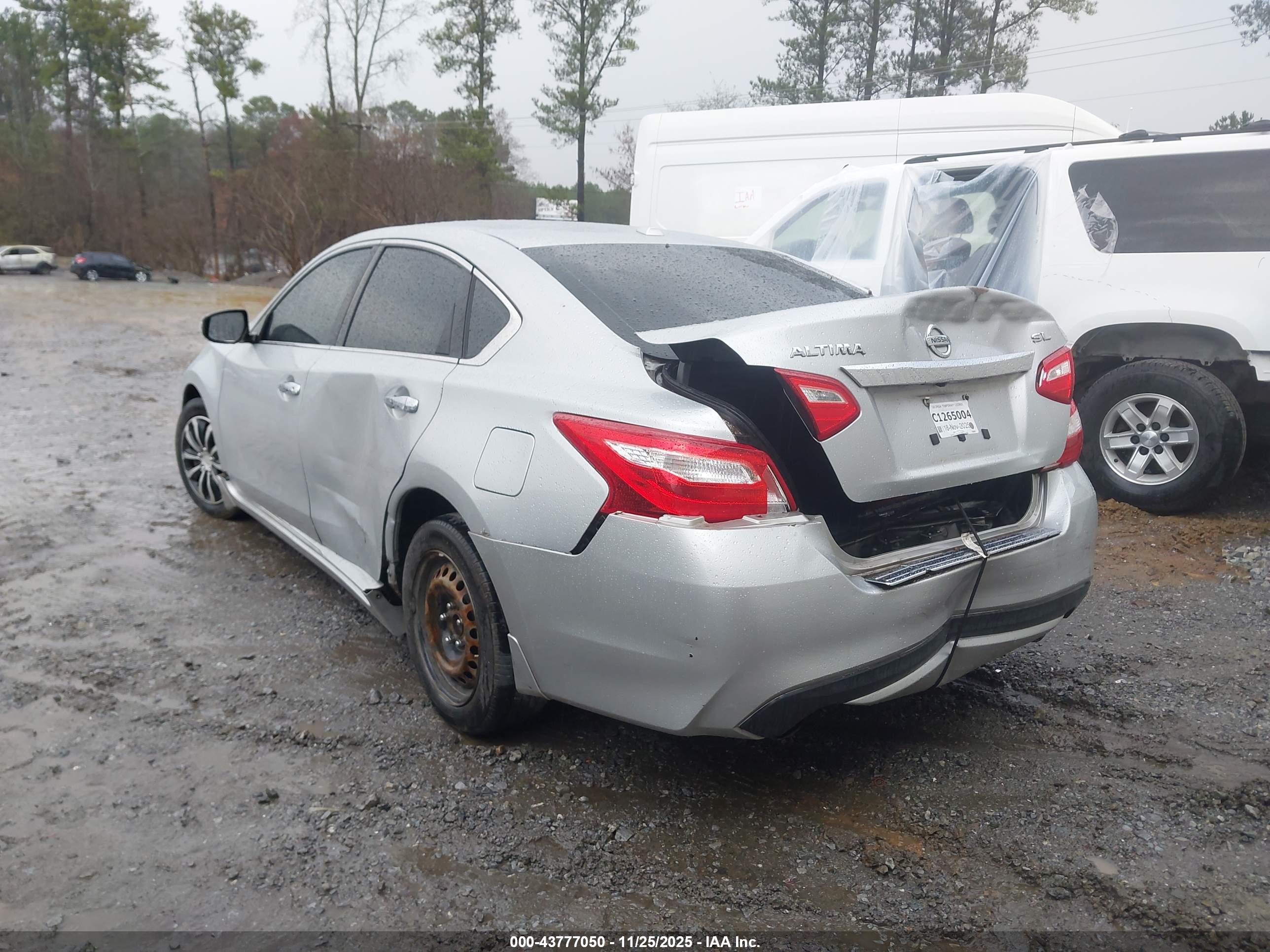 NISSAN ALTIMA image 3