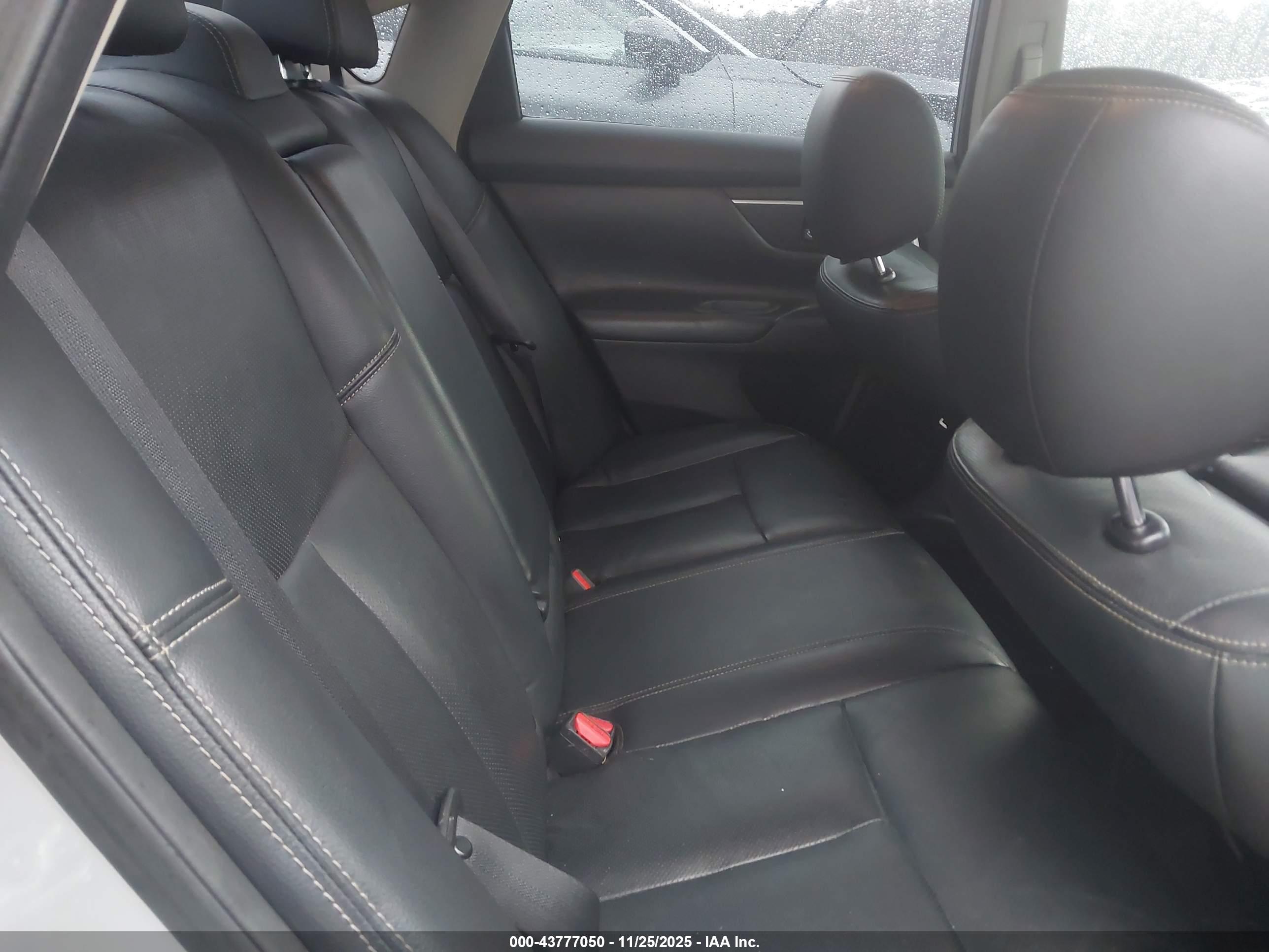 NISSAN ALTIMA image 8