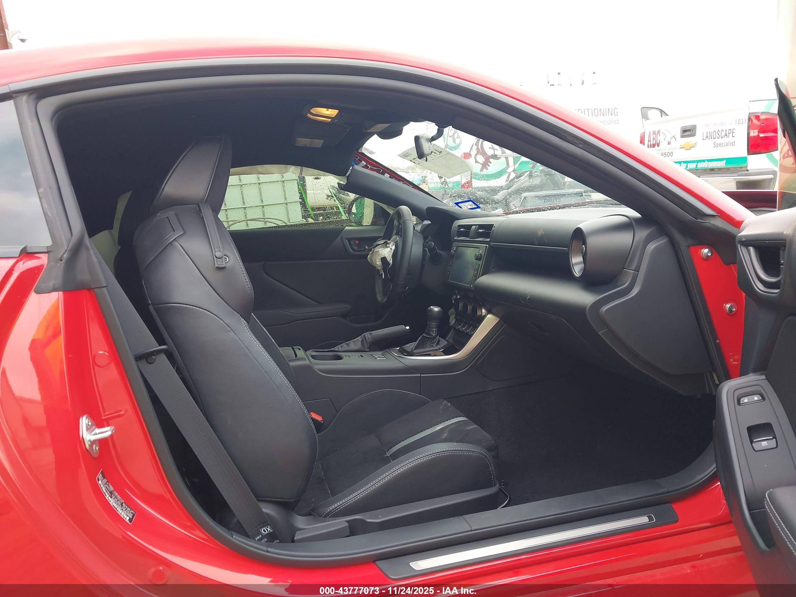 TOYOTA GR86 image 5