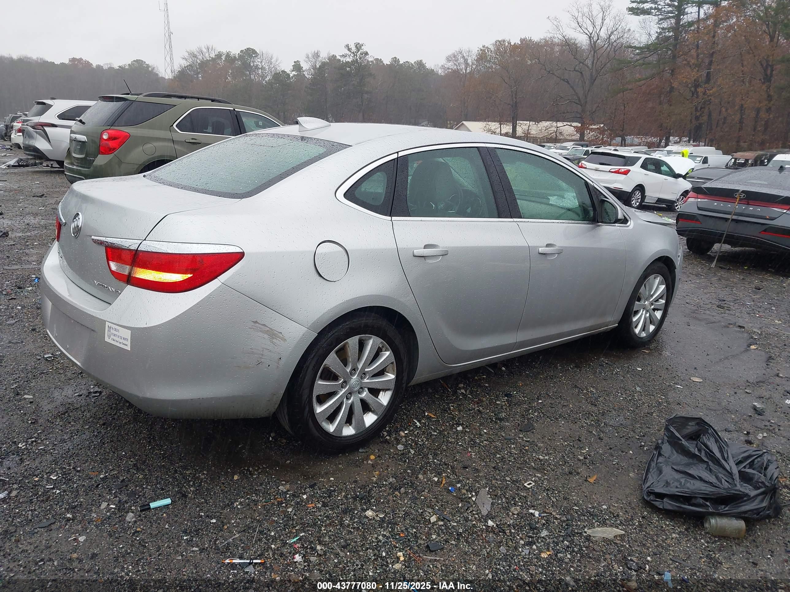 BUICK VERANO image 4
