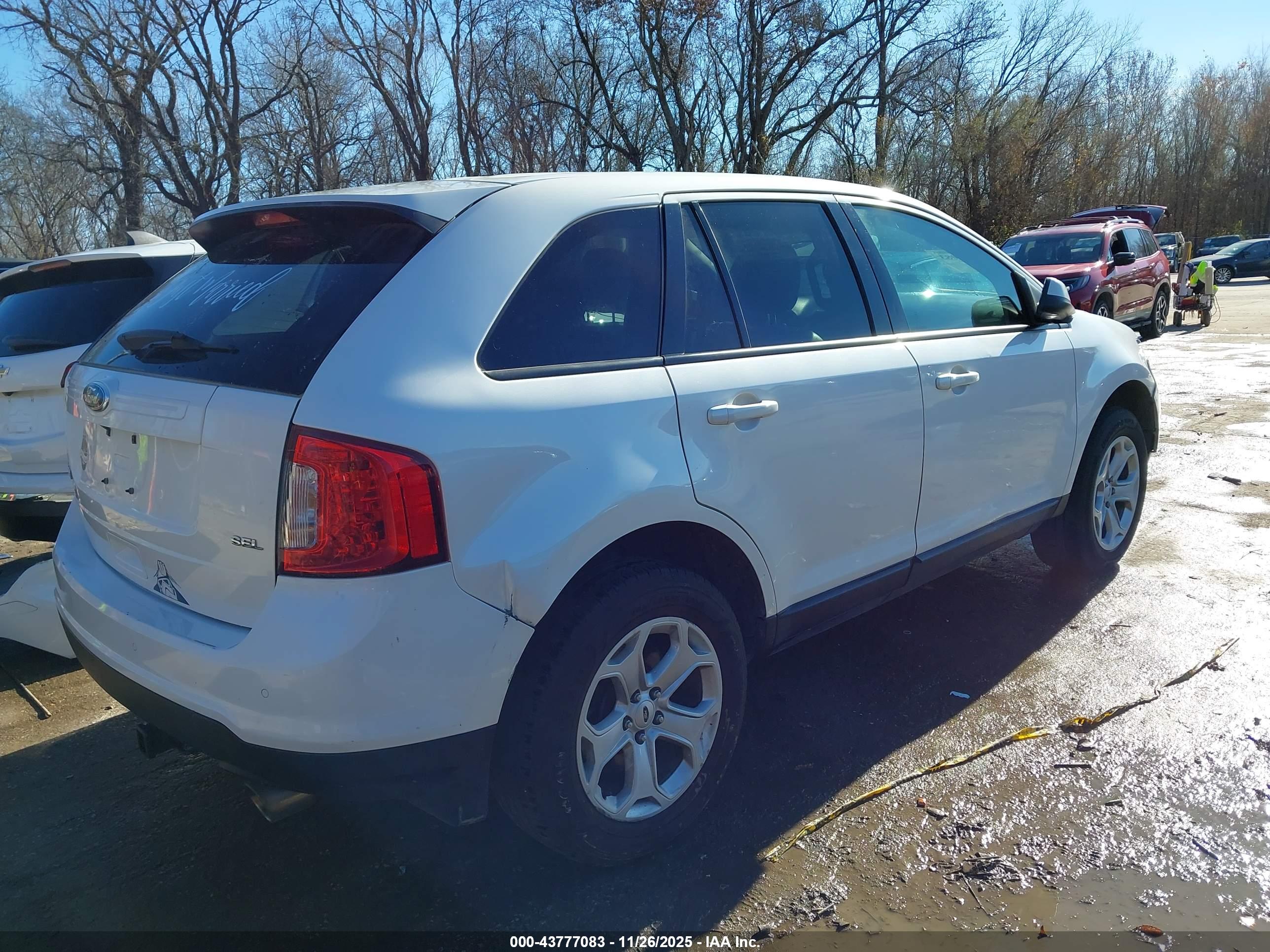 FORD EDGE image 4
