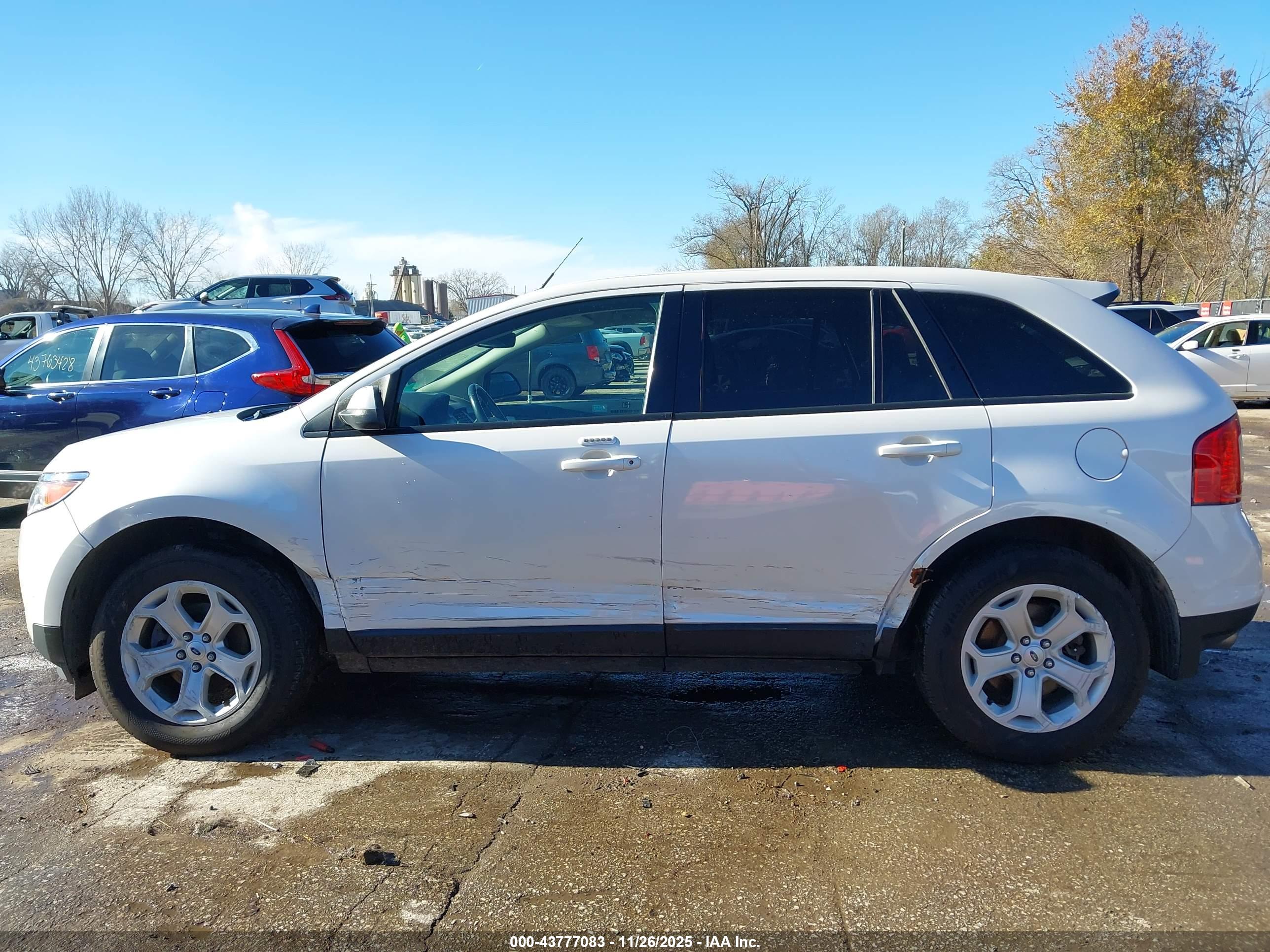 FORD EDGE image 6