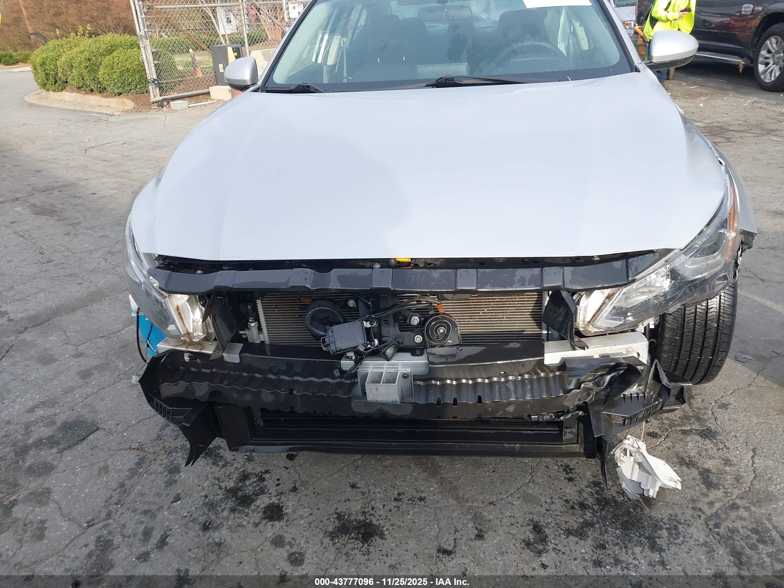 NISSAN ALTIMA image 6