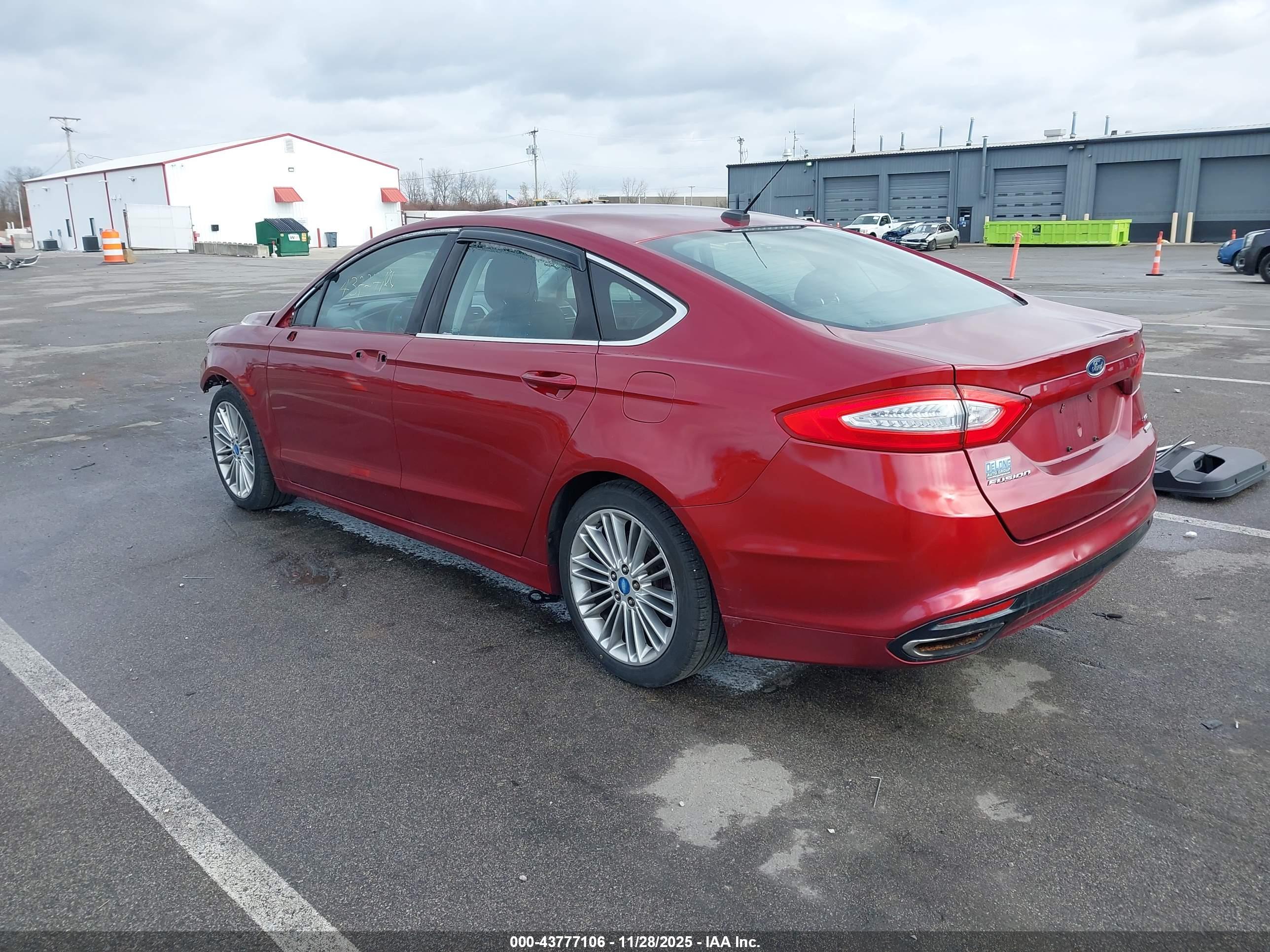 FORD FUSION image 3