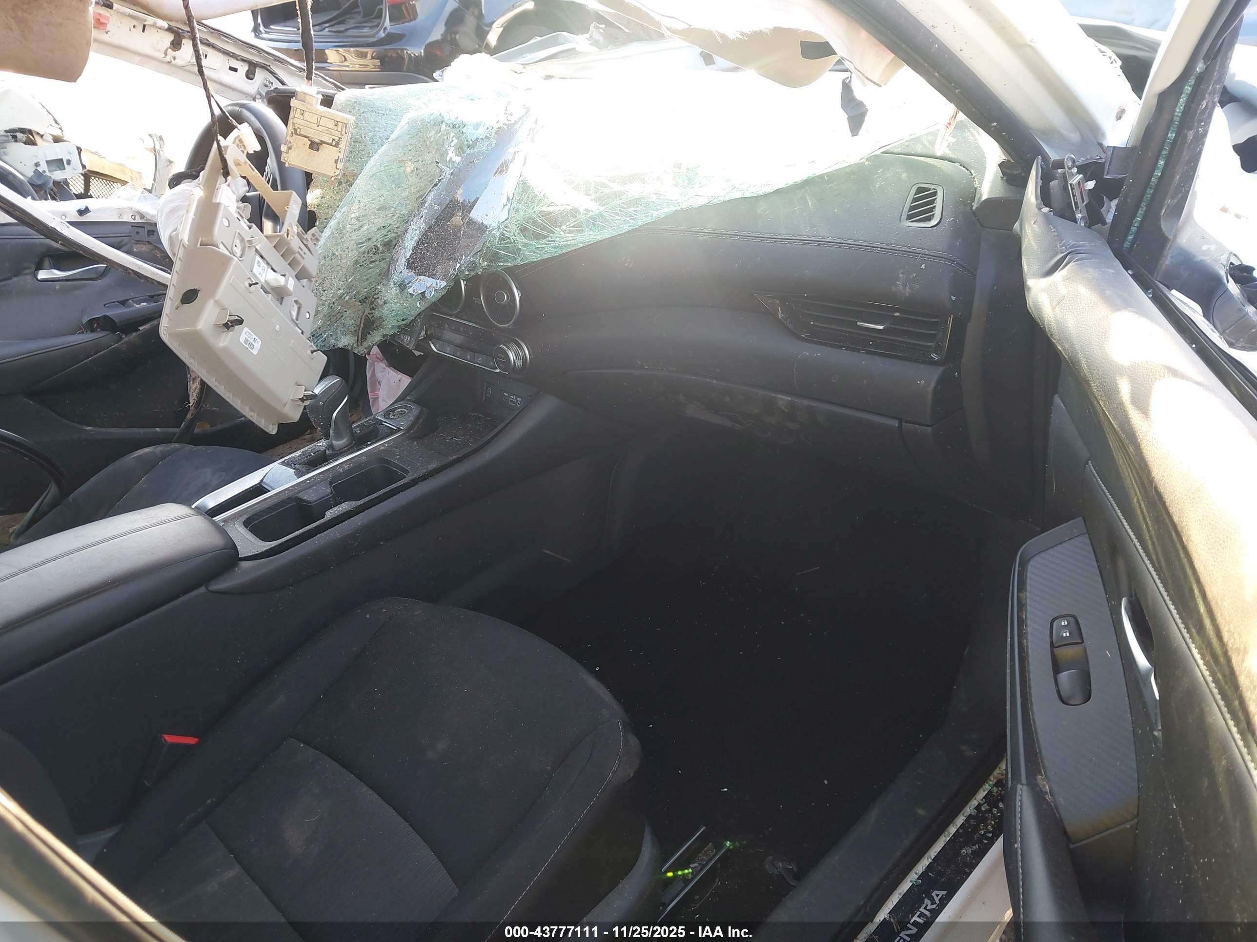 NISSAN SENTRA image 5