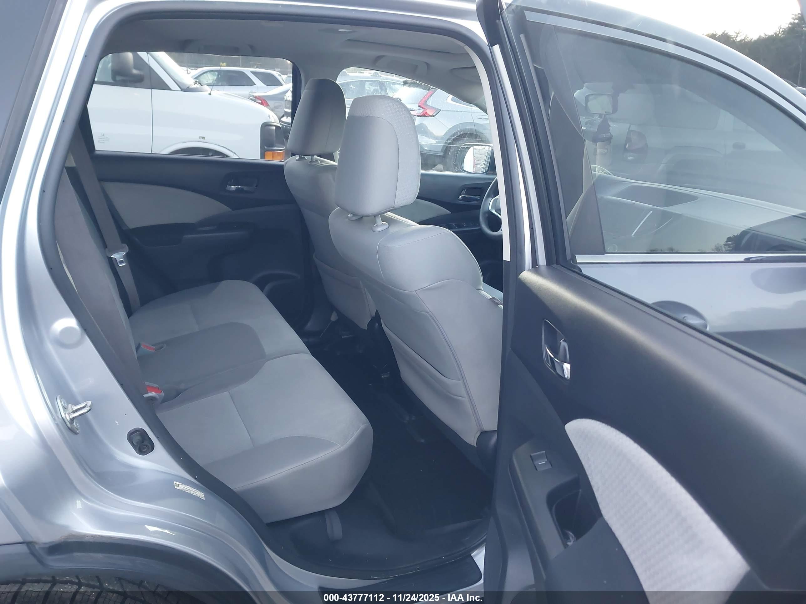 HONDA CR-V image 8