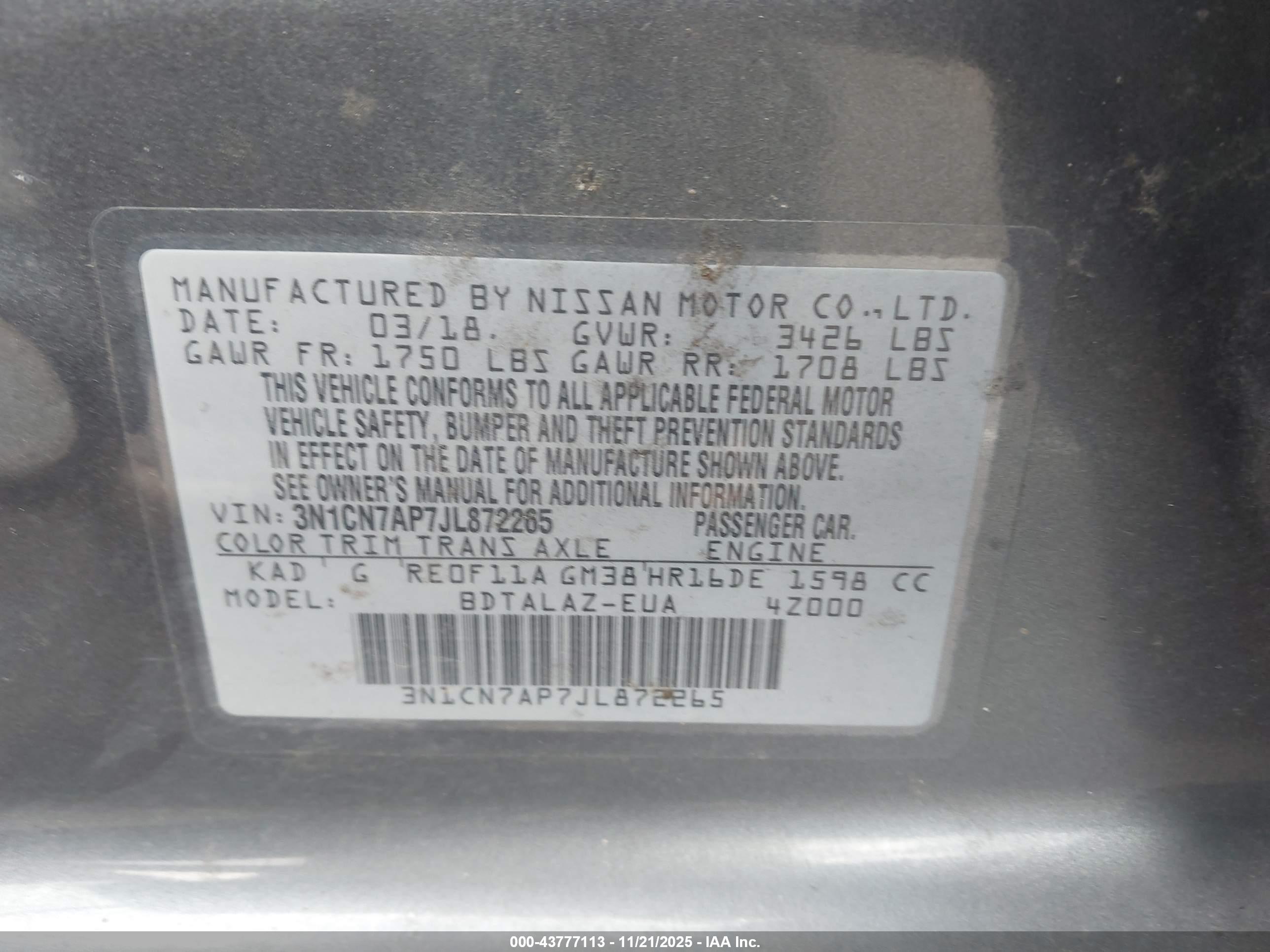 NISSAN VERSA image 9