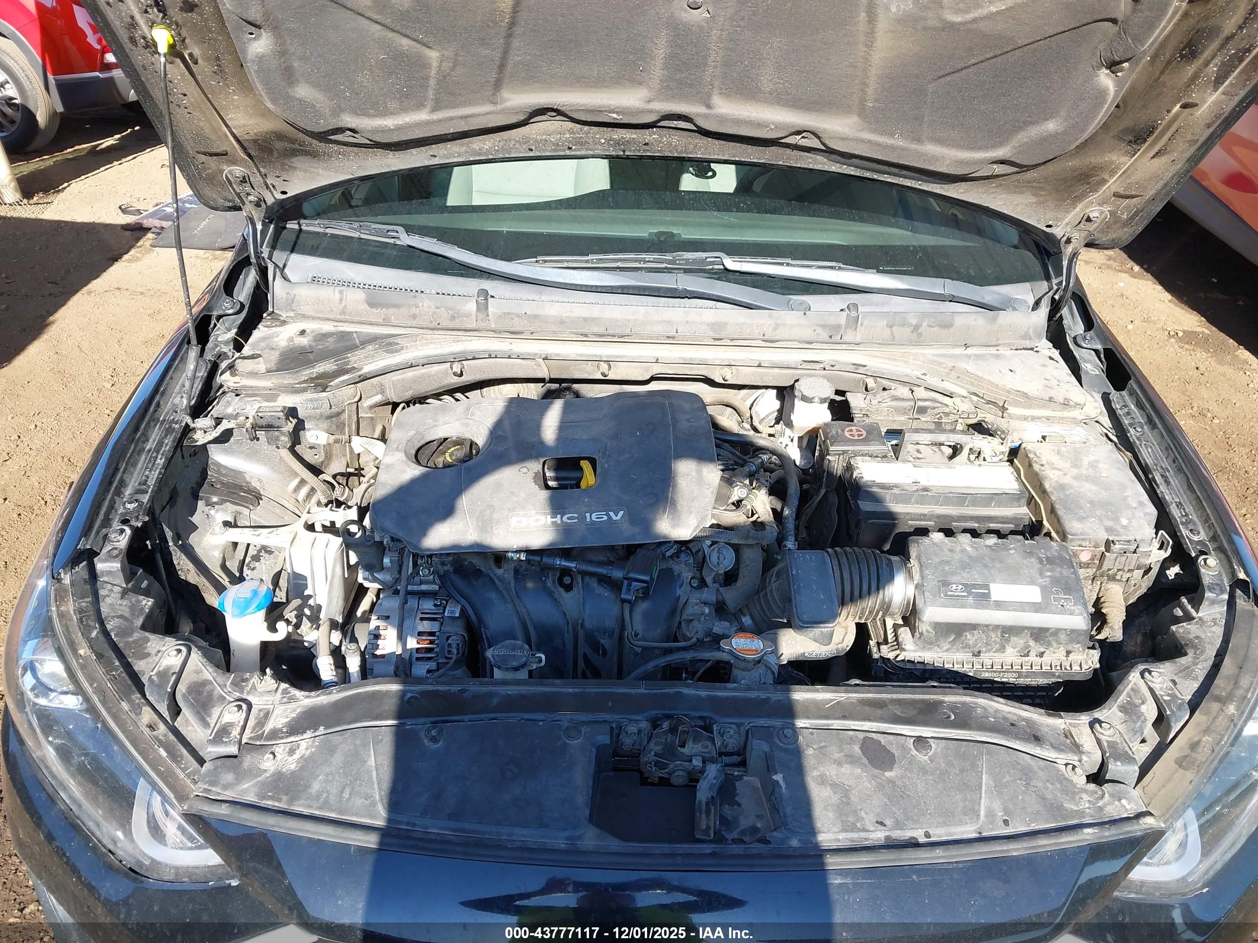 HYUNDAI ELANTRA image 10