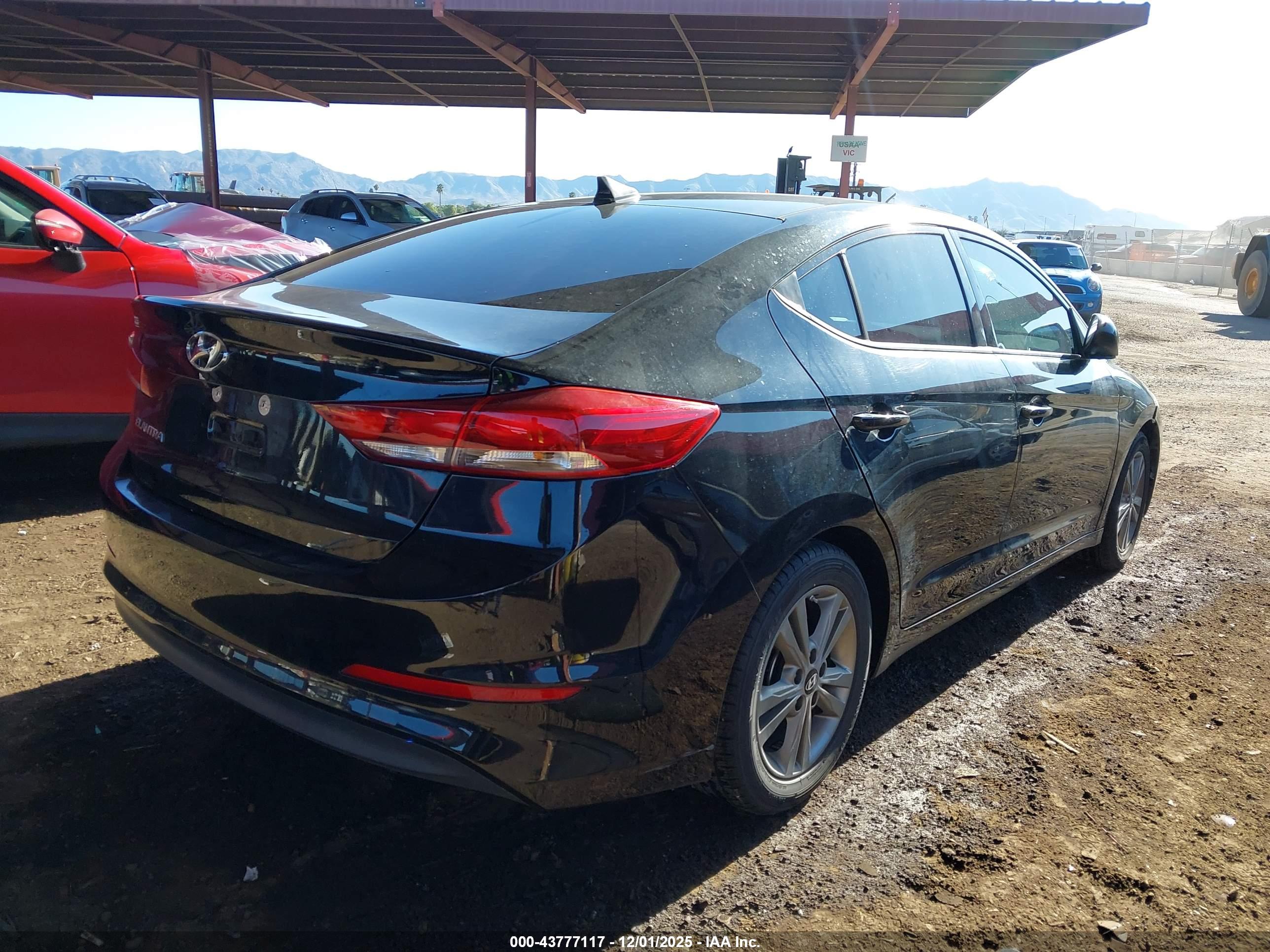 HYUNDAI ELANTRA image 4