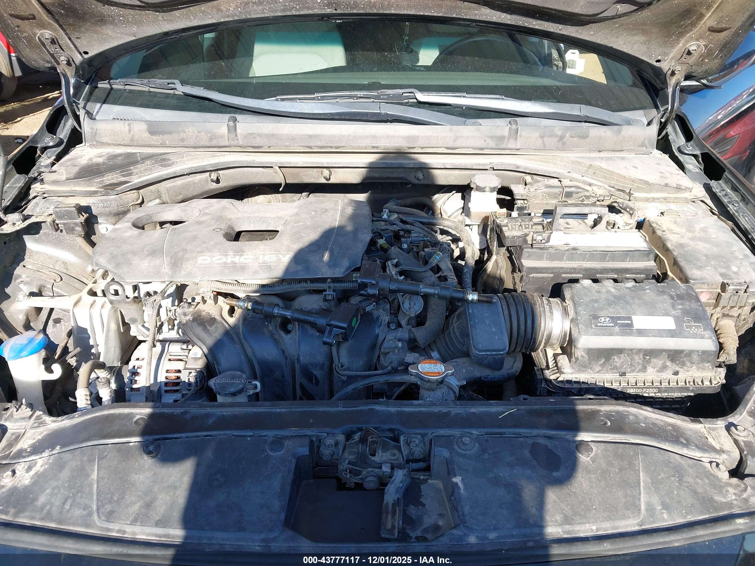 HYUNDAI ELANTRA image 6