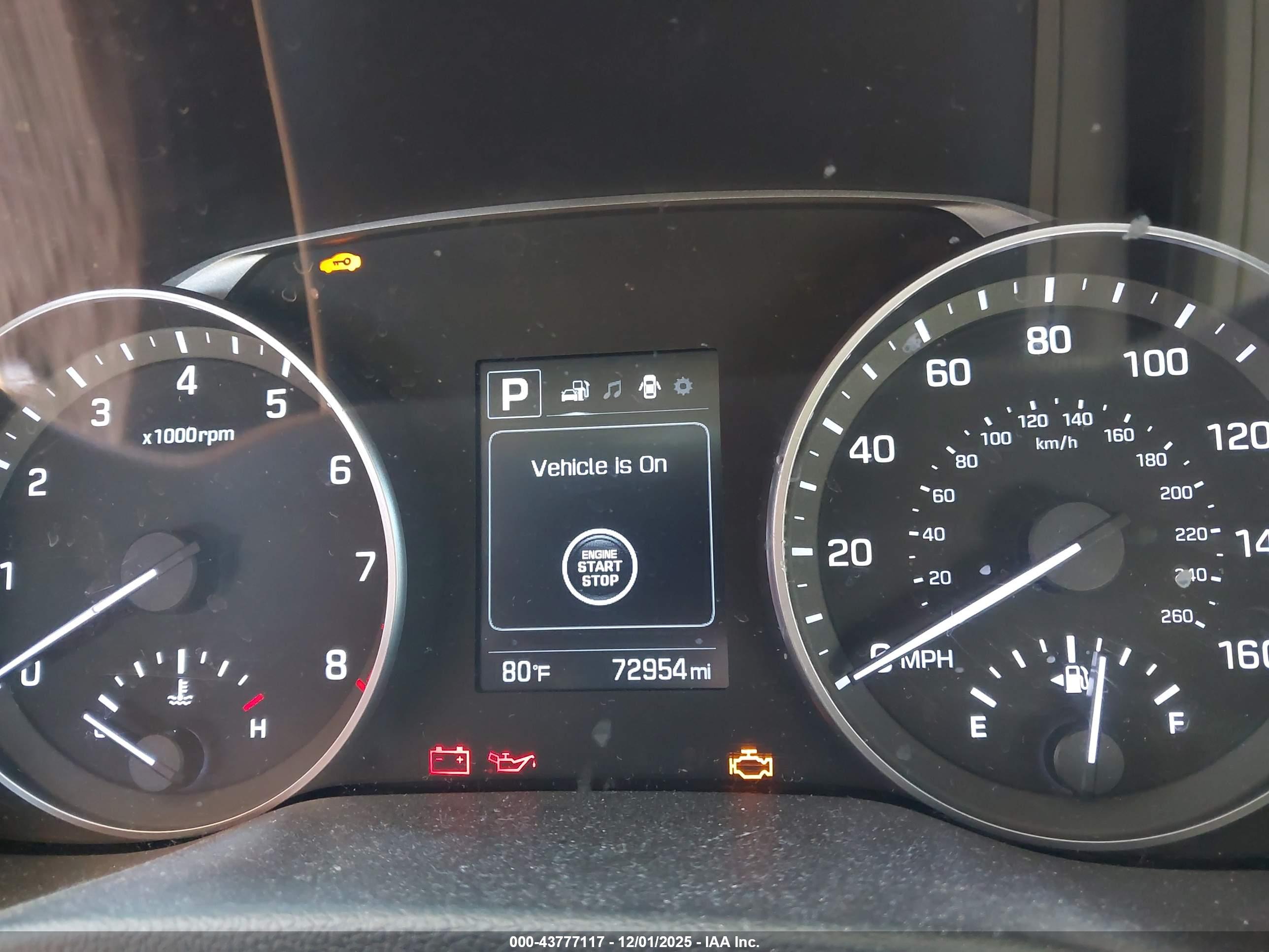 HYUNDAI ELANTRA image 7