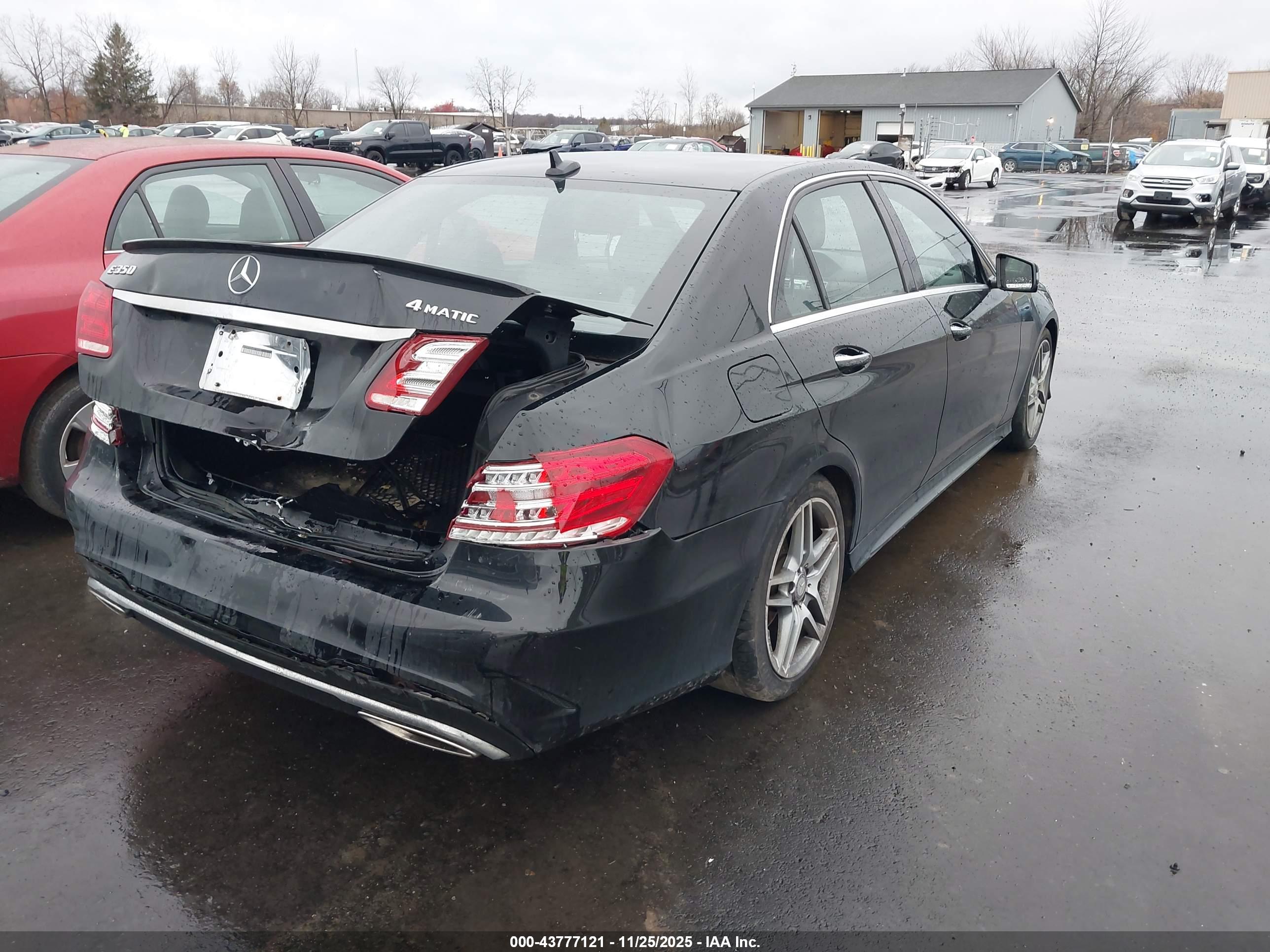 MERCEDES-BENZ E image 4