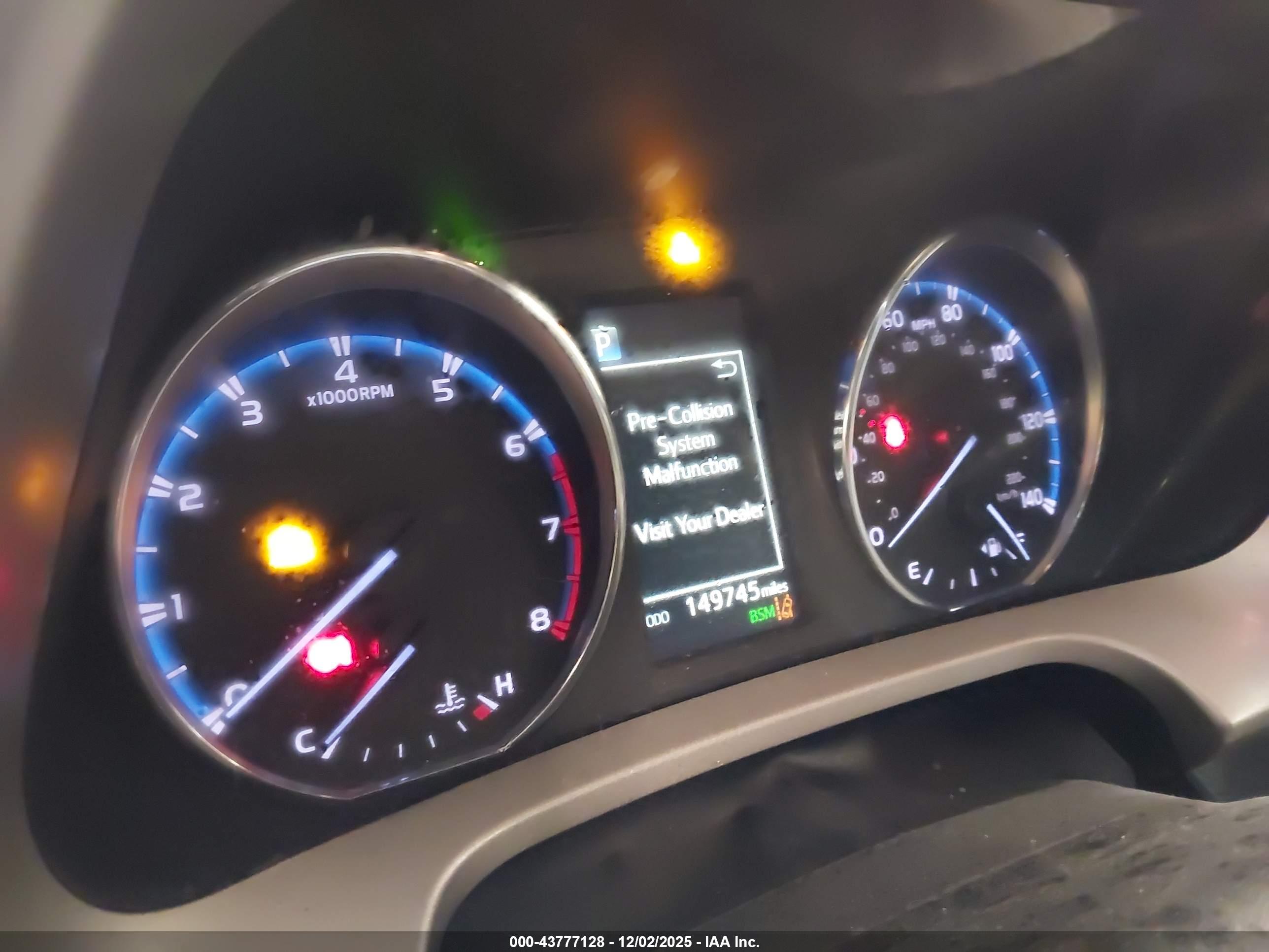 TOYOTA RAV4 image 7