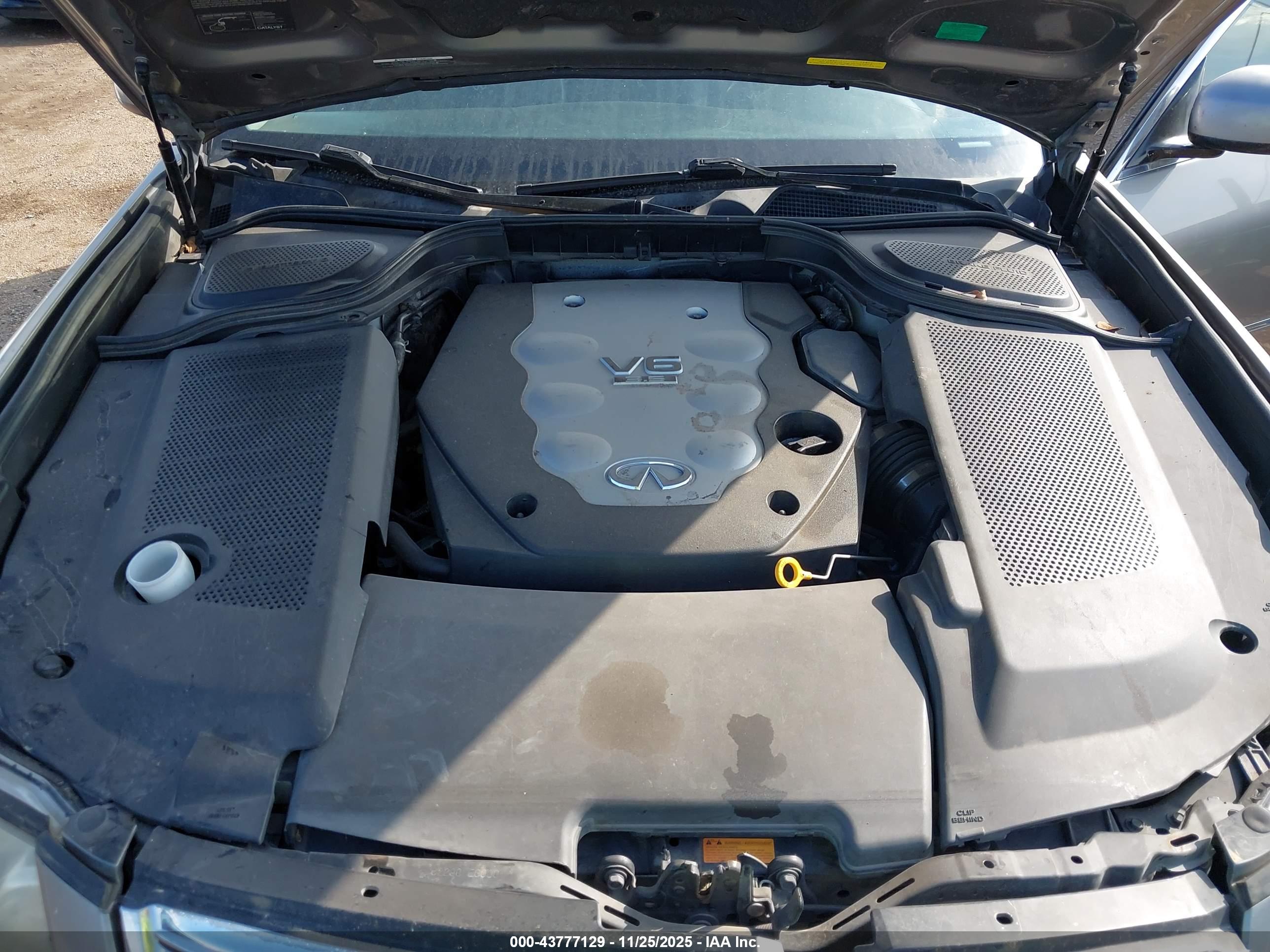 INFINITI M35 image 10