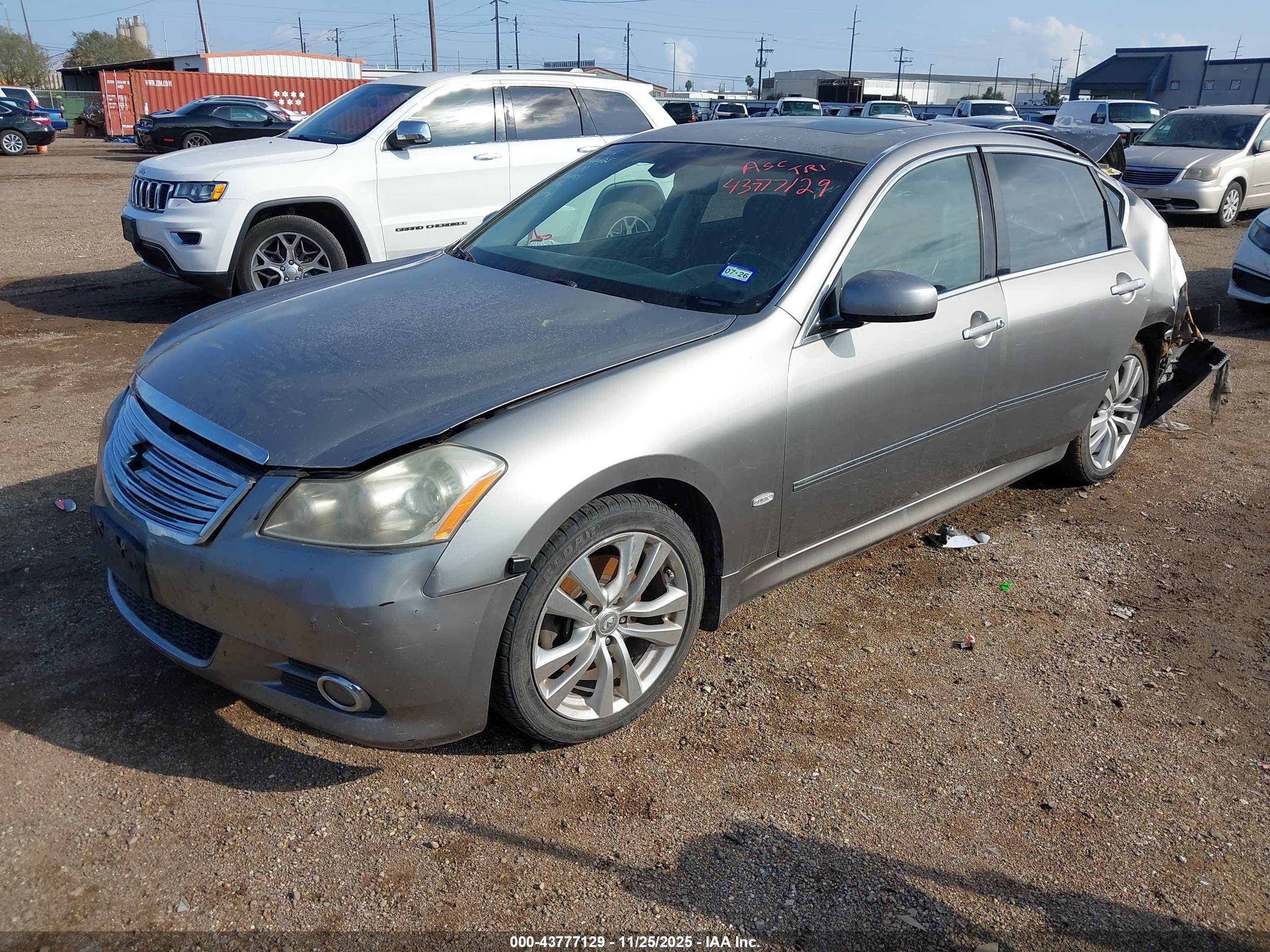 INFINITI M35 image 2