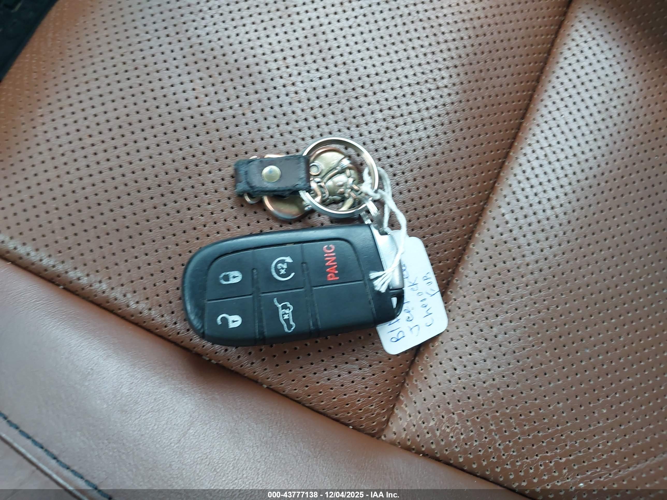 JEEP GRAND image 11