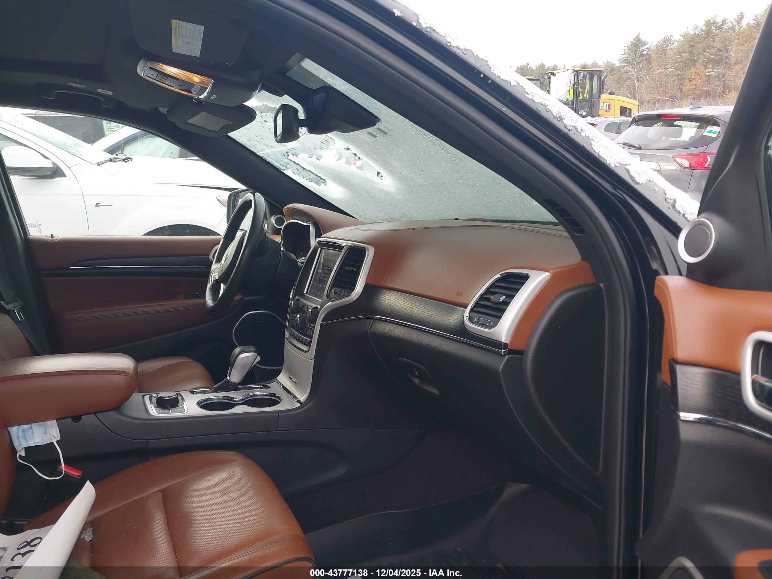 JEEP GRAND image 5