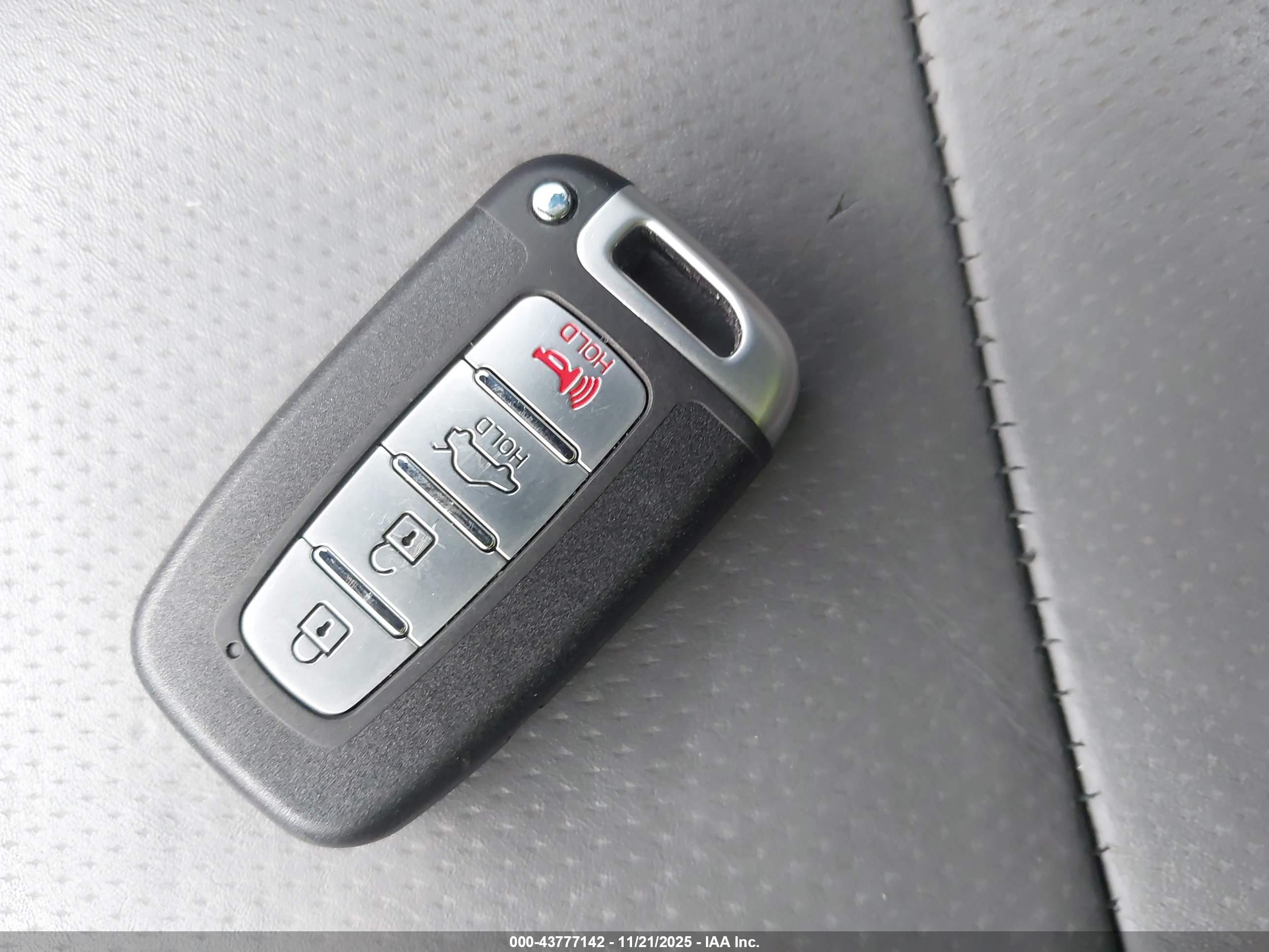 HYUNDAI SONATA image 11