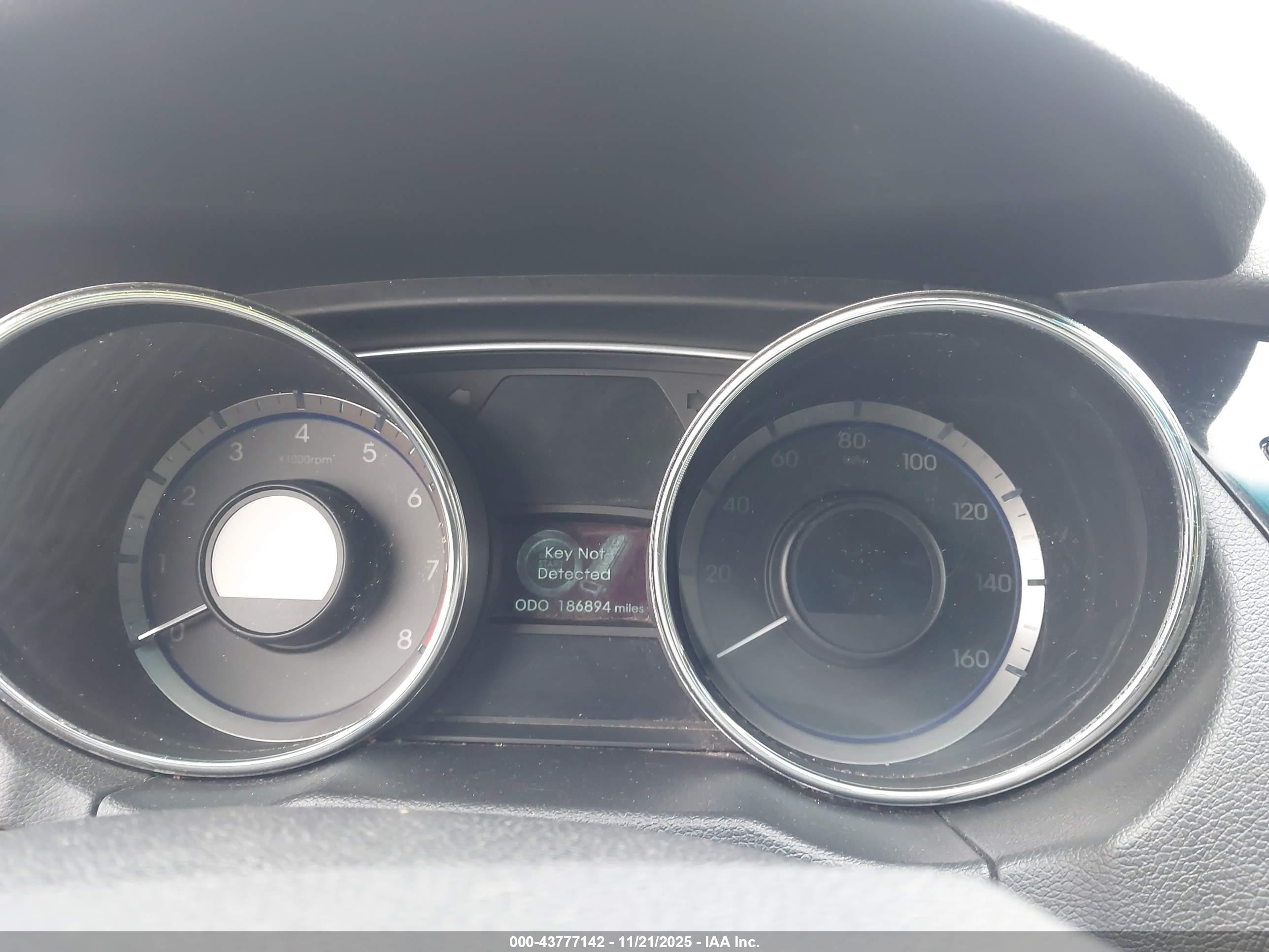 HYUNDAI SONATA image 7