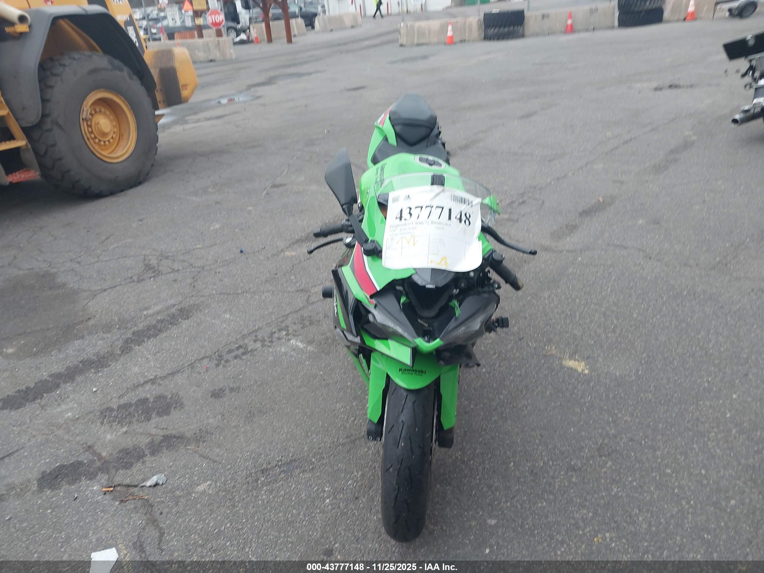 KAWASAKI ZX636 image 5