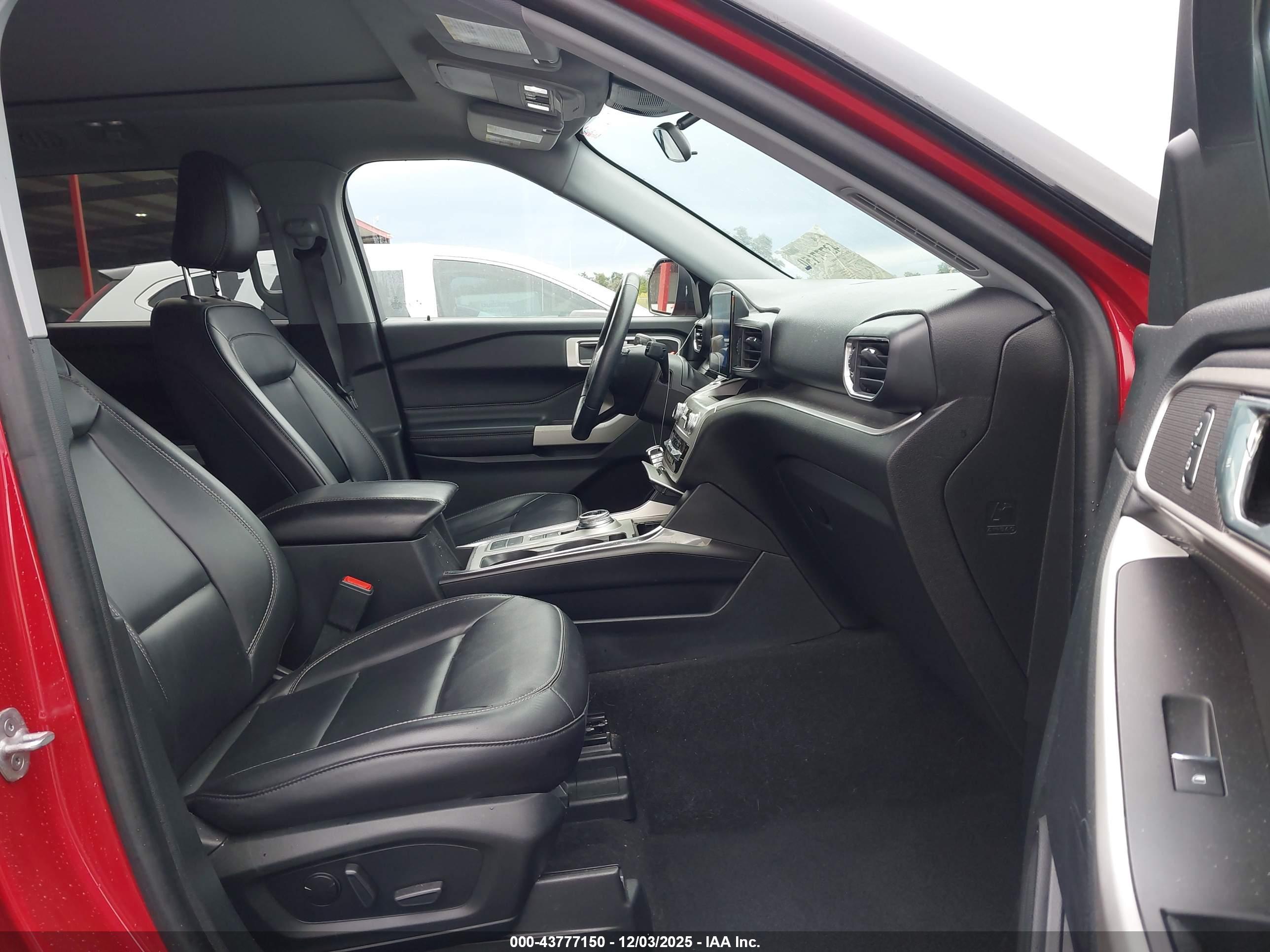 FORD EXPLORER image 5