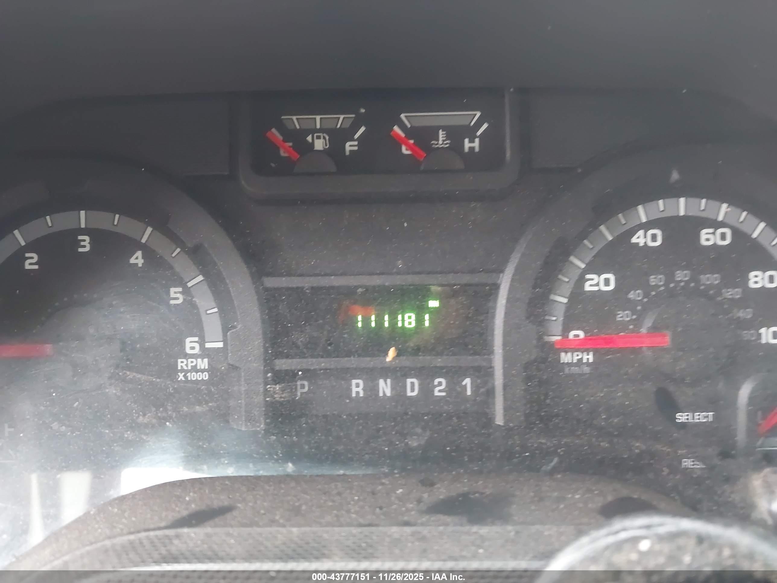 FORD E-250 image 7