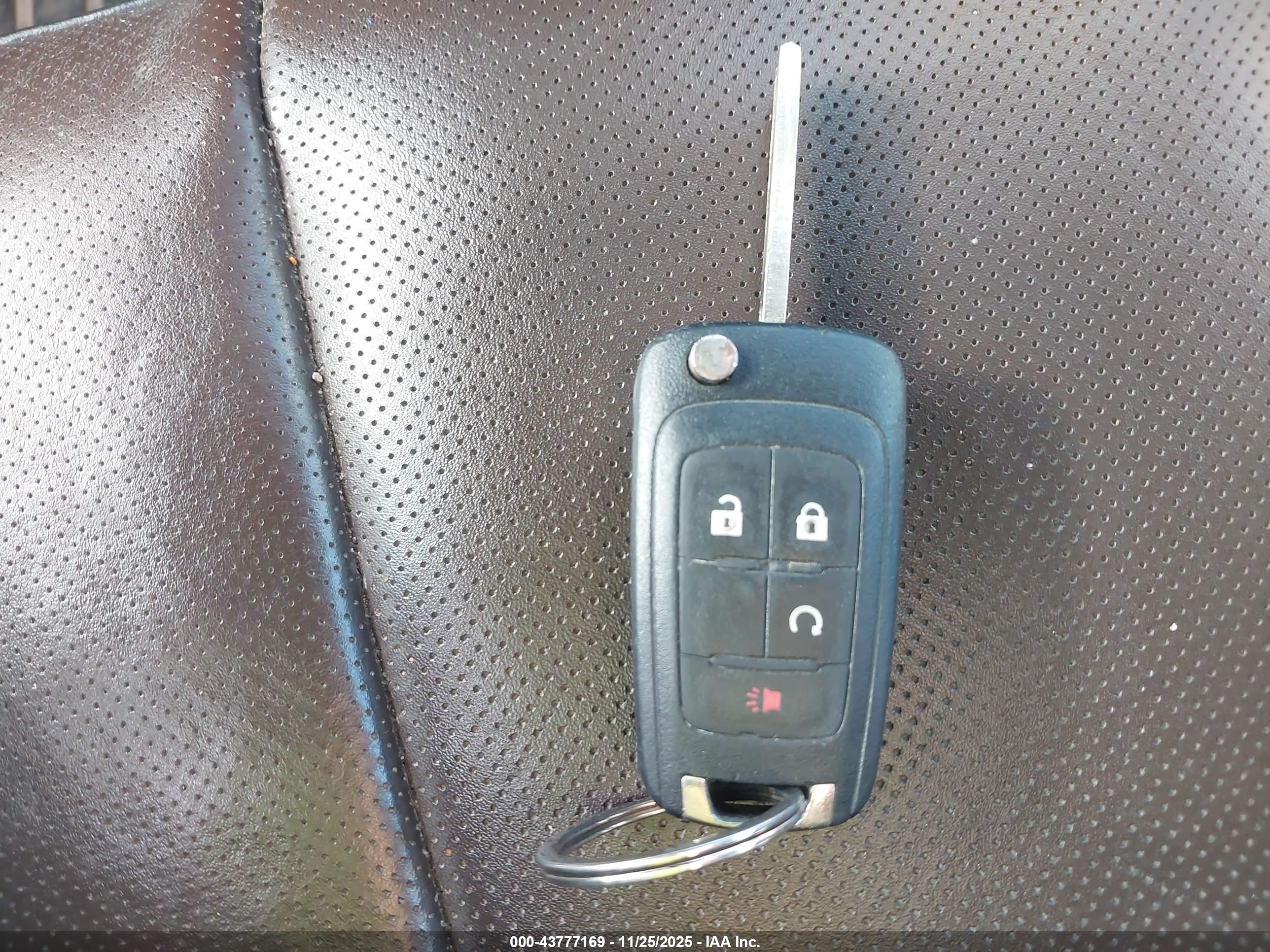 CHEVROLET EQUINOX image 11