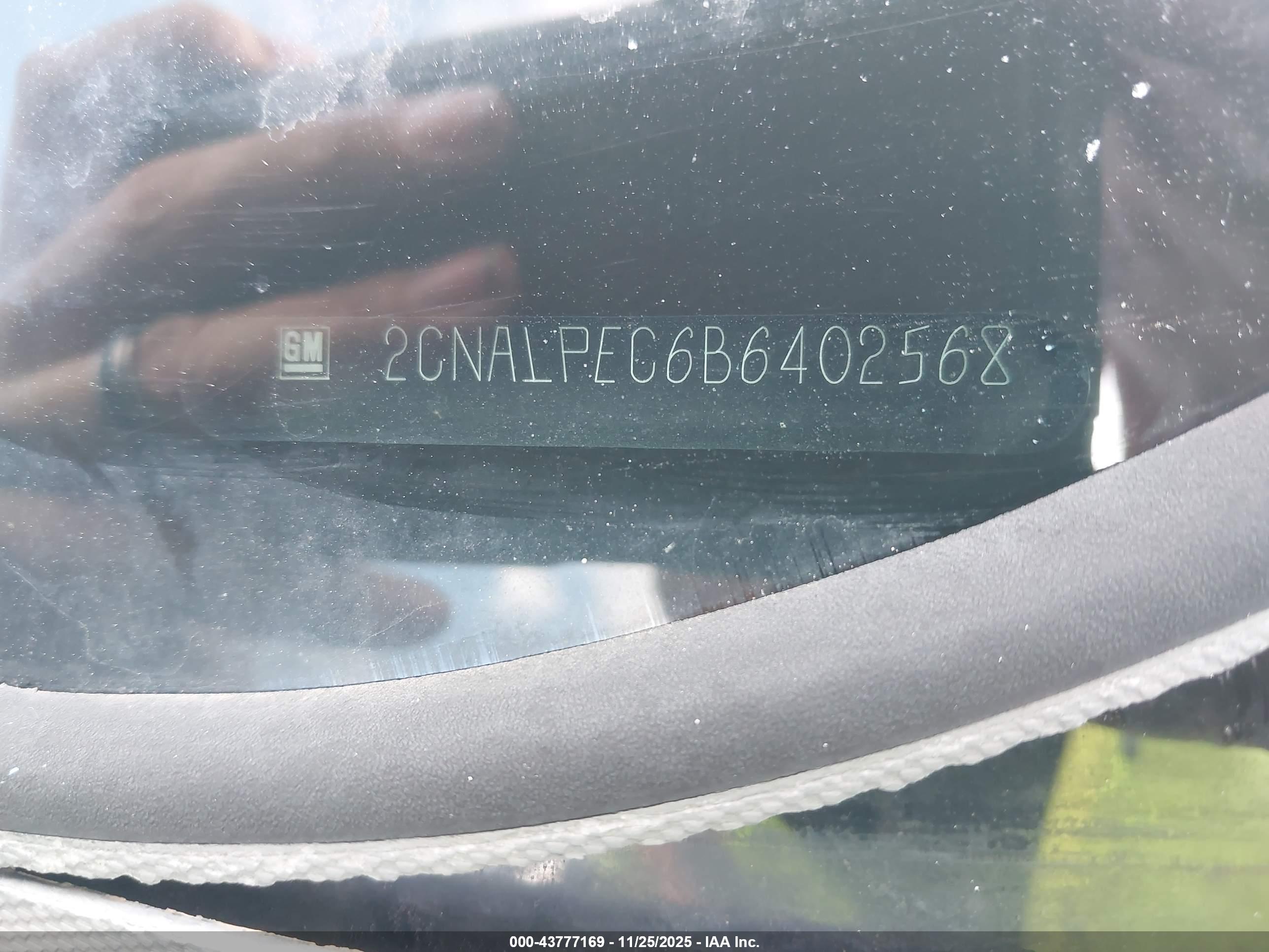 CHEVROLET EQUINOX image 9