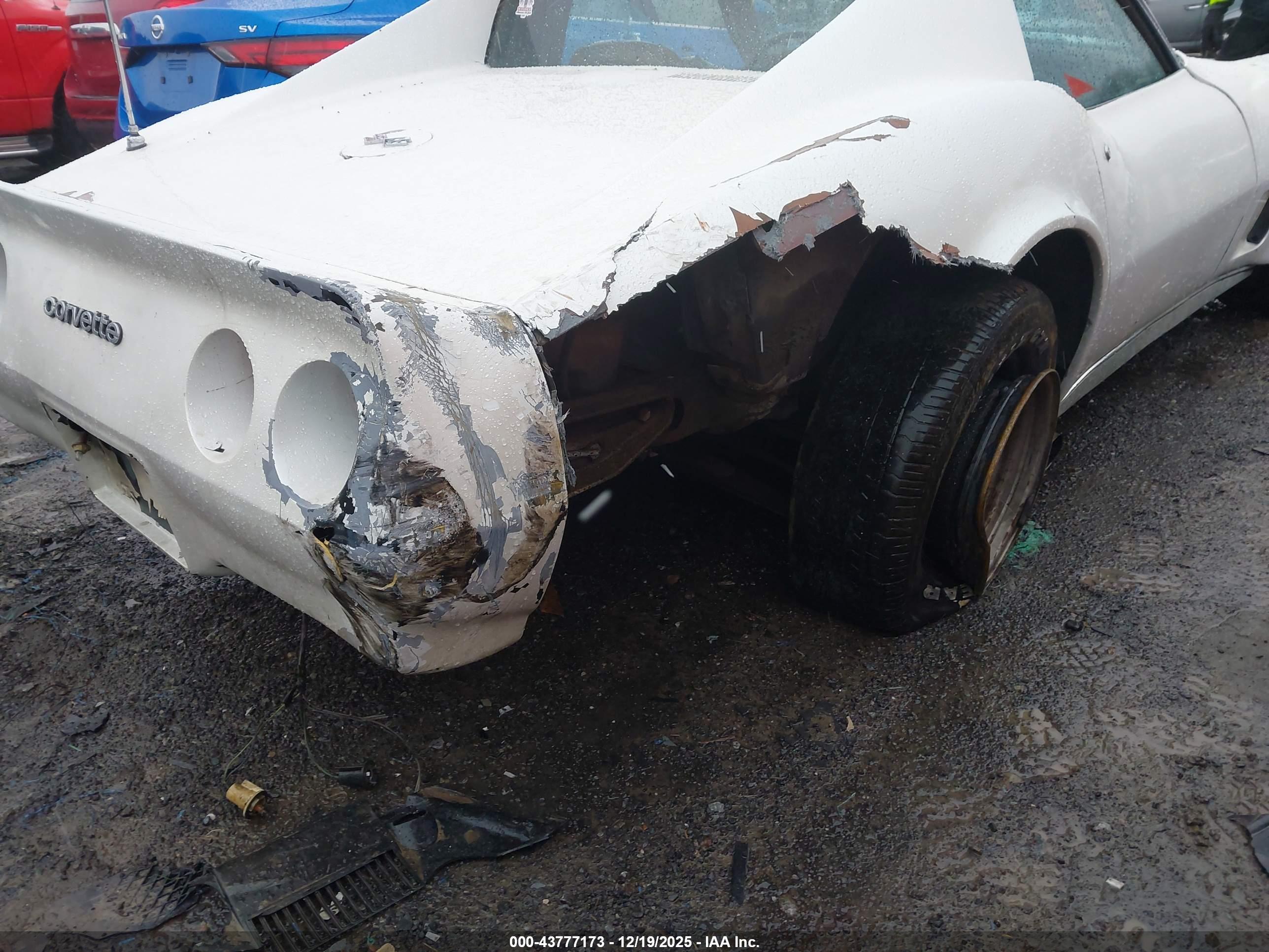 CHEVROLET CORVETTE image 6
