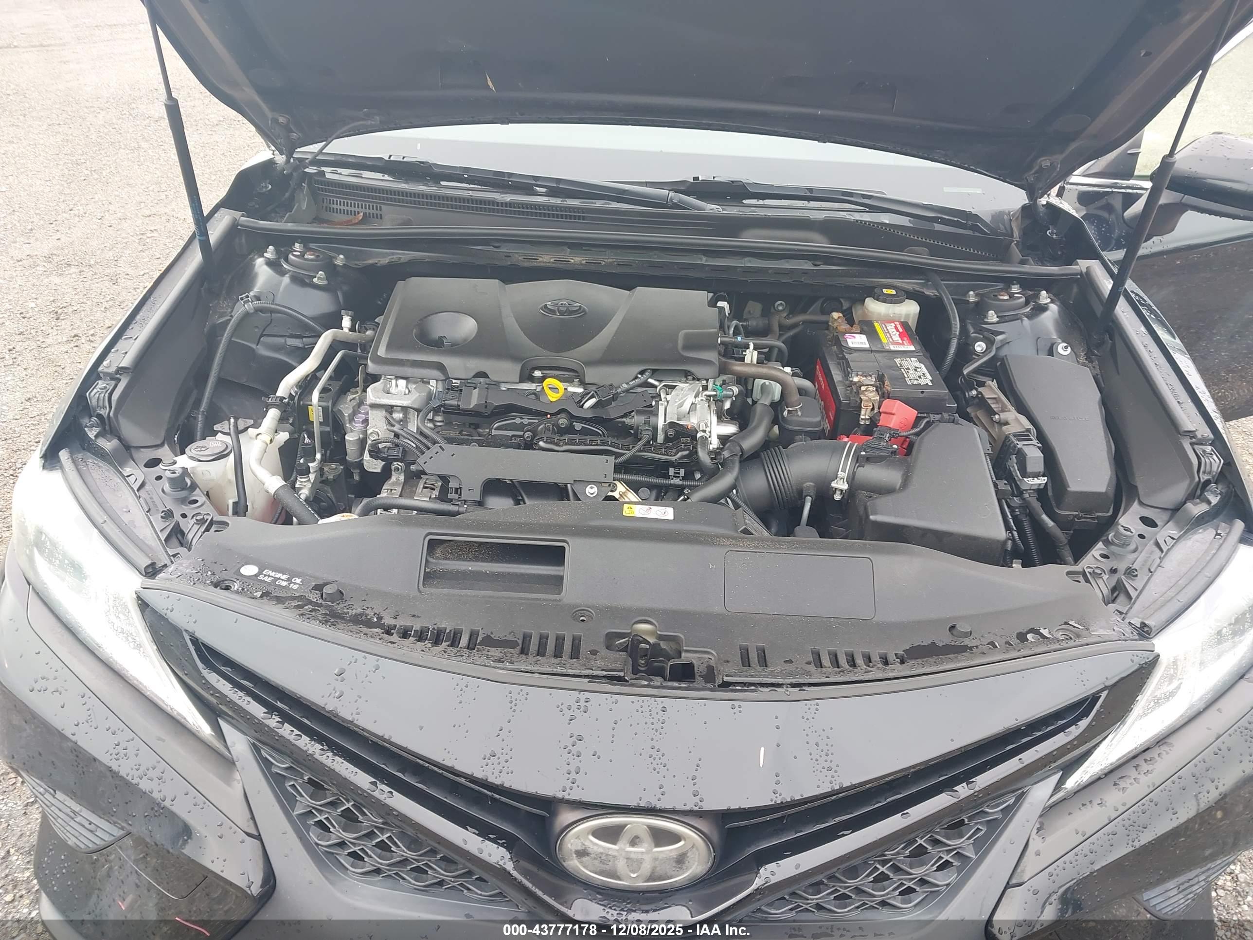 TOYOTA CAMRY image 10
