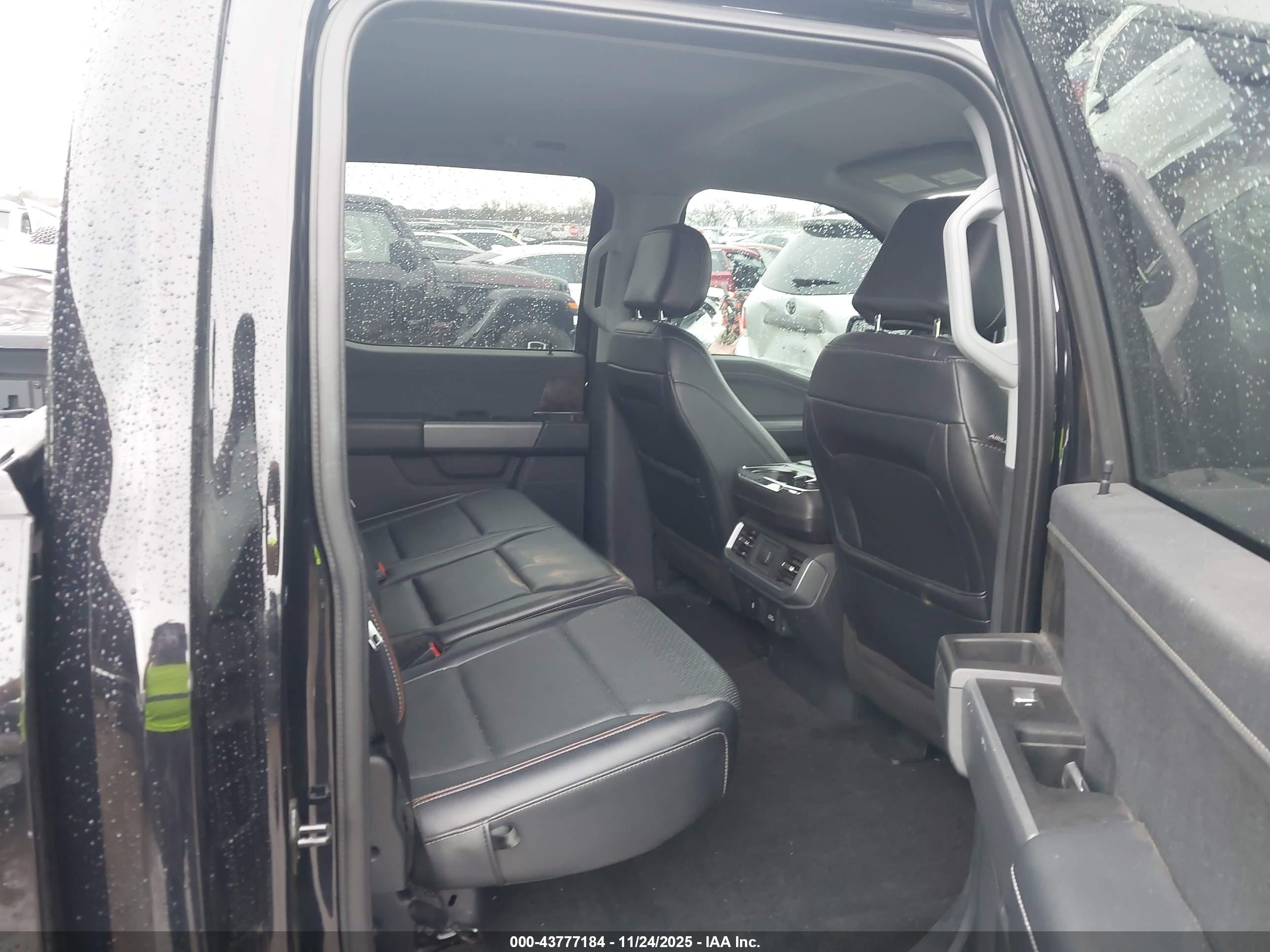 FORD F-150 image 8