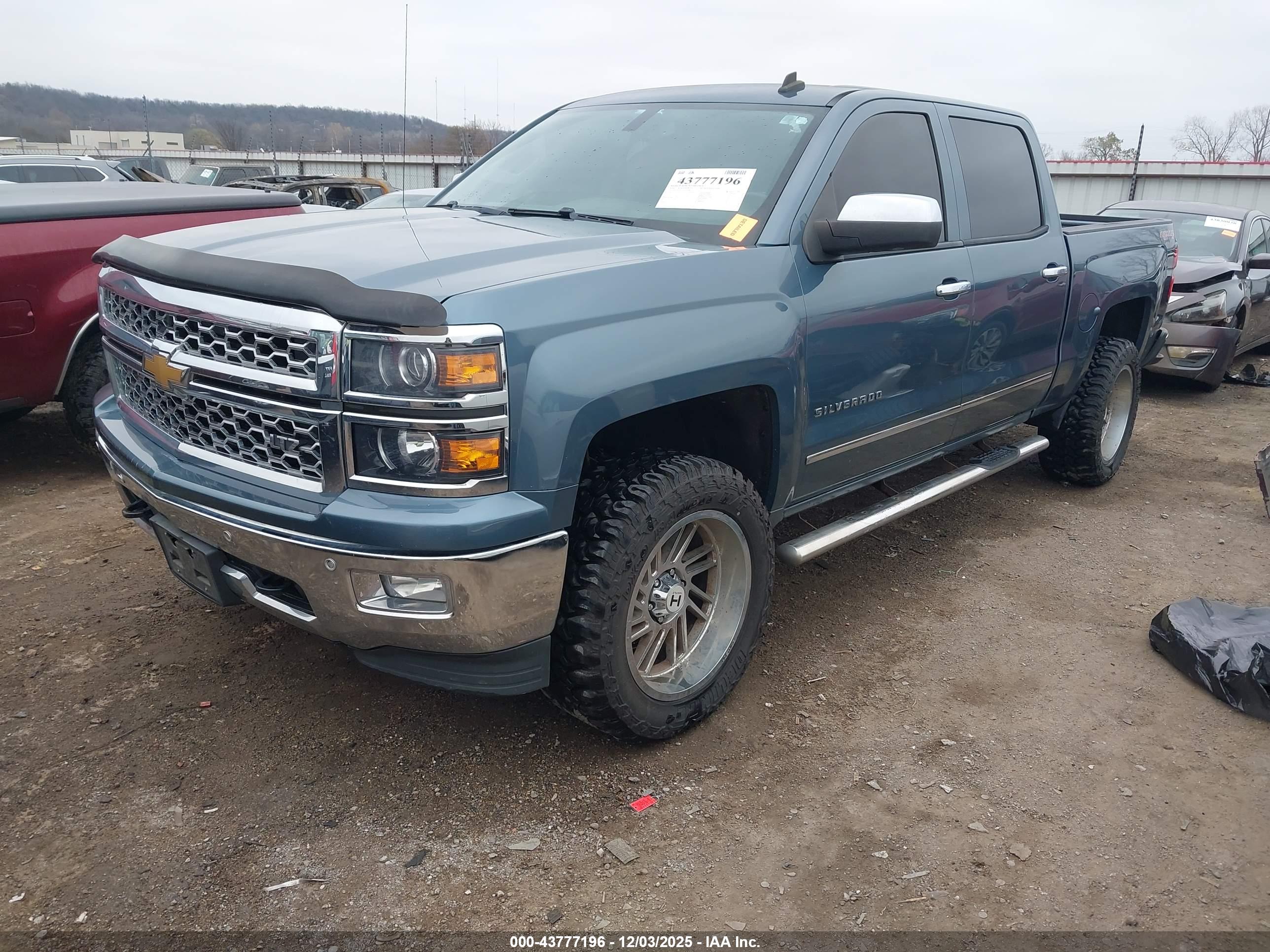 CHEVROLET SILVERADO image 2