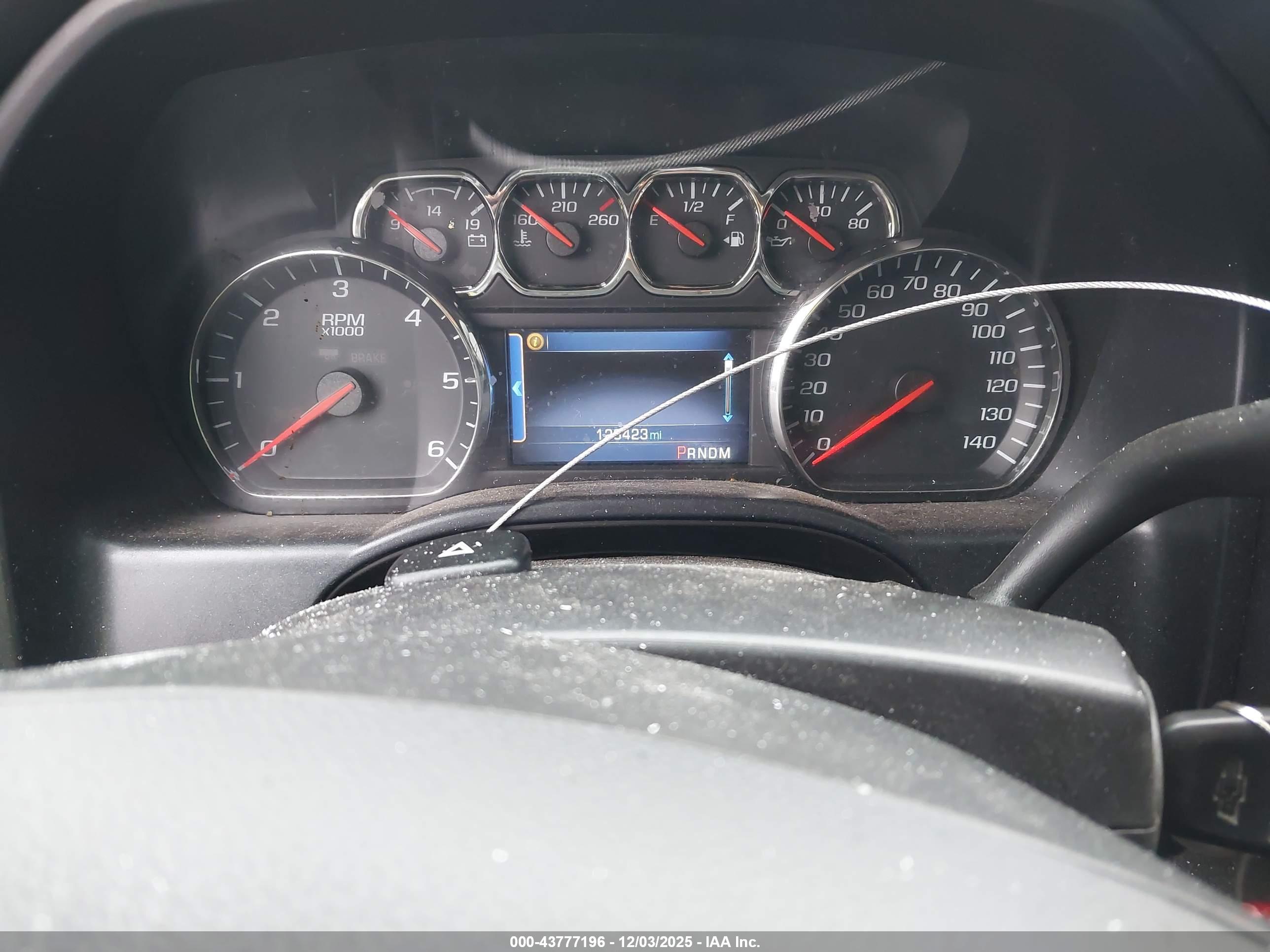 CHEVROLET SILVERADO image 7
